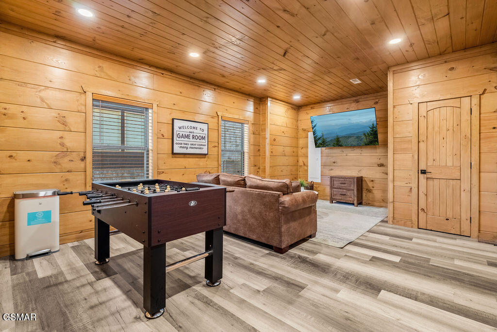 2832 Sequoia Road Pigeon Forge TN 37863