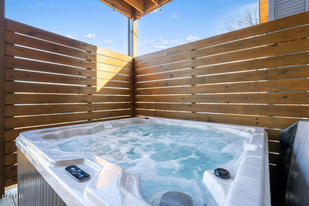 2832 Sequoia Road Pigeon Forge TN 37863