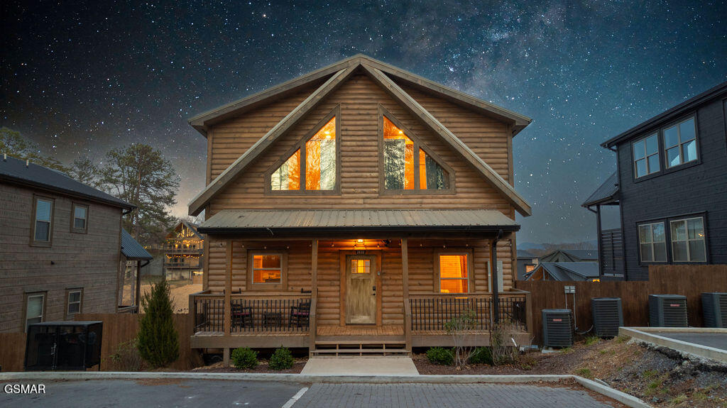 2832 Sequoia Road Pigeon Forge TN 37863