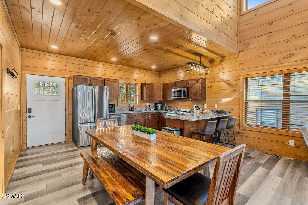 2832 Sequoia Road Pigeon Forge TN 37863