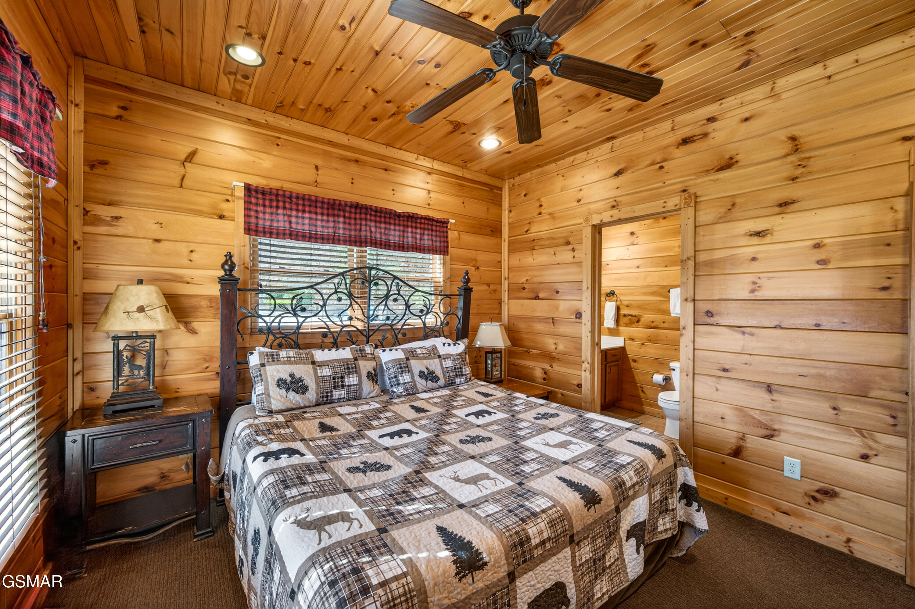 922 Parkview Point Way Gatlinburg TN 37738