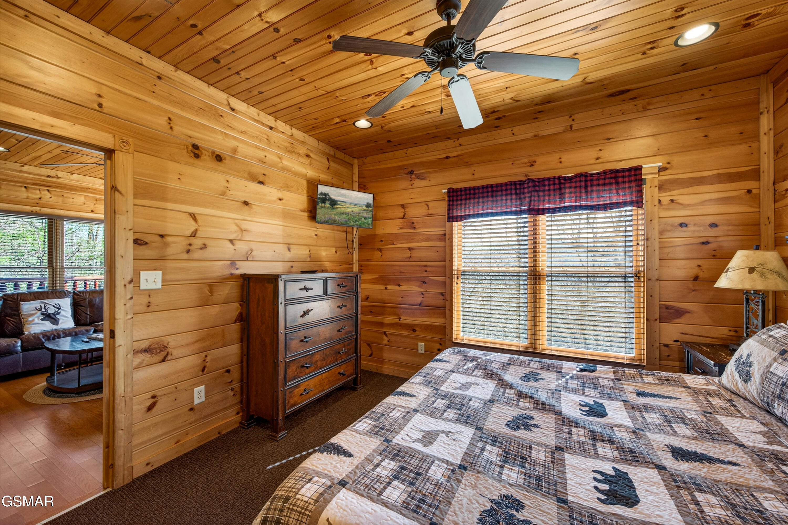 922 Parkview Point Way Gatlinburg TN 37738