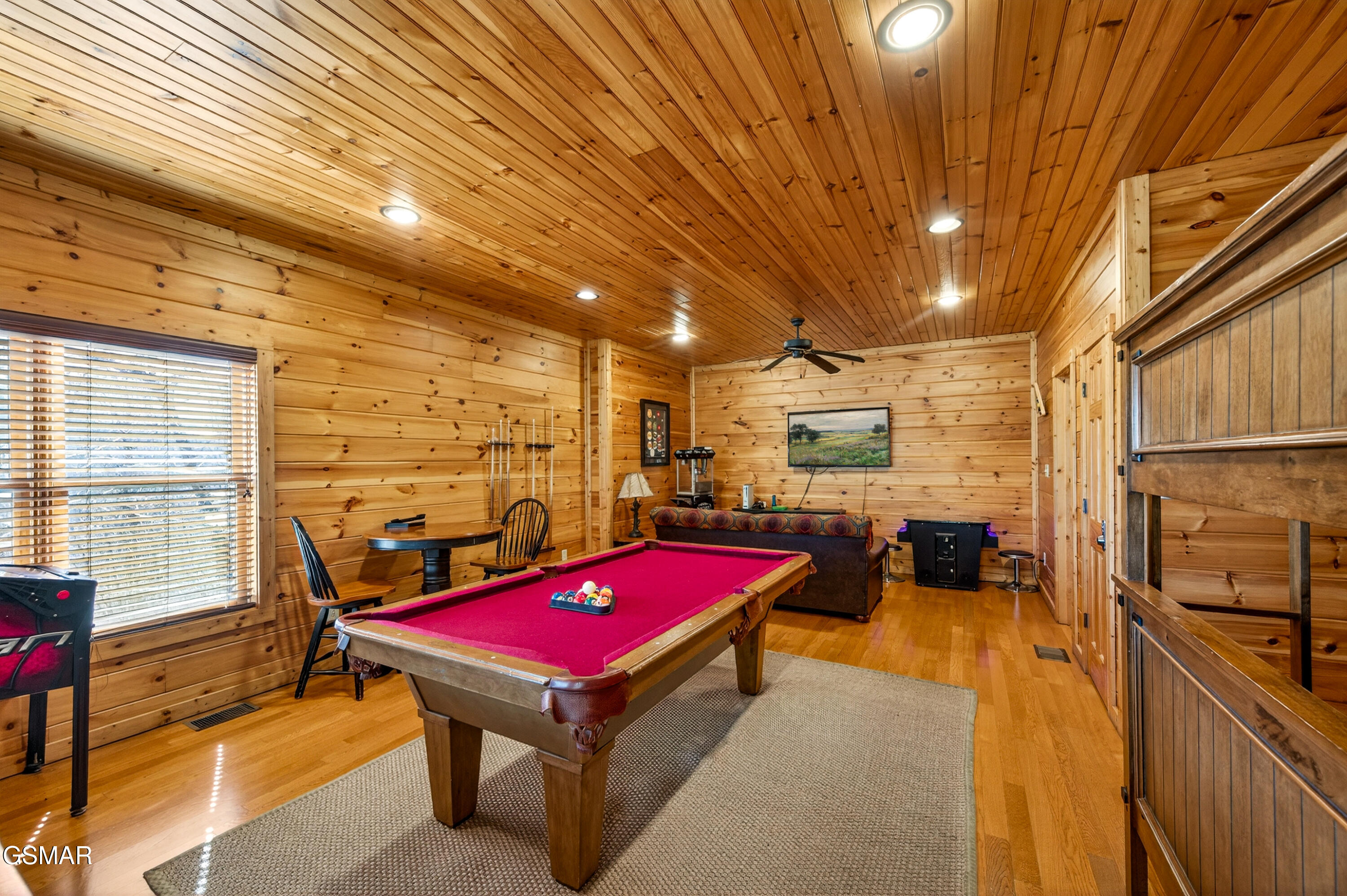 922 Parkview Point Way Gatlinburg TN 37738