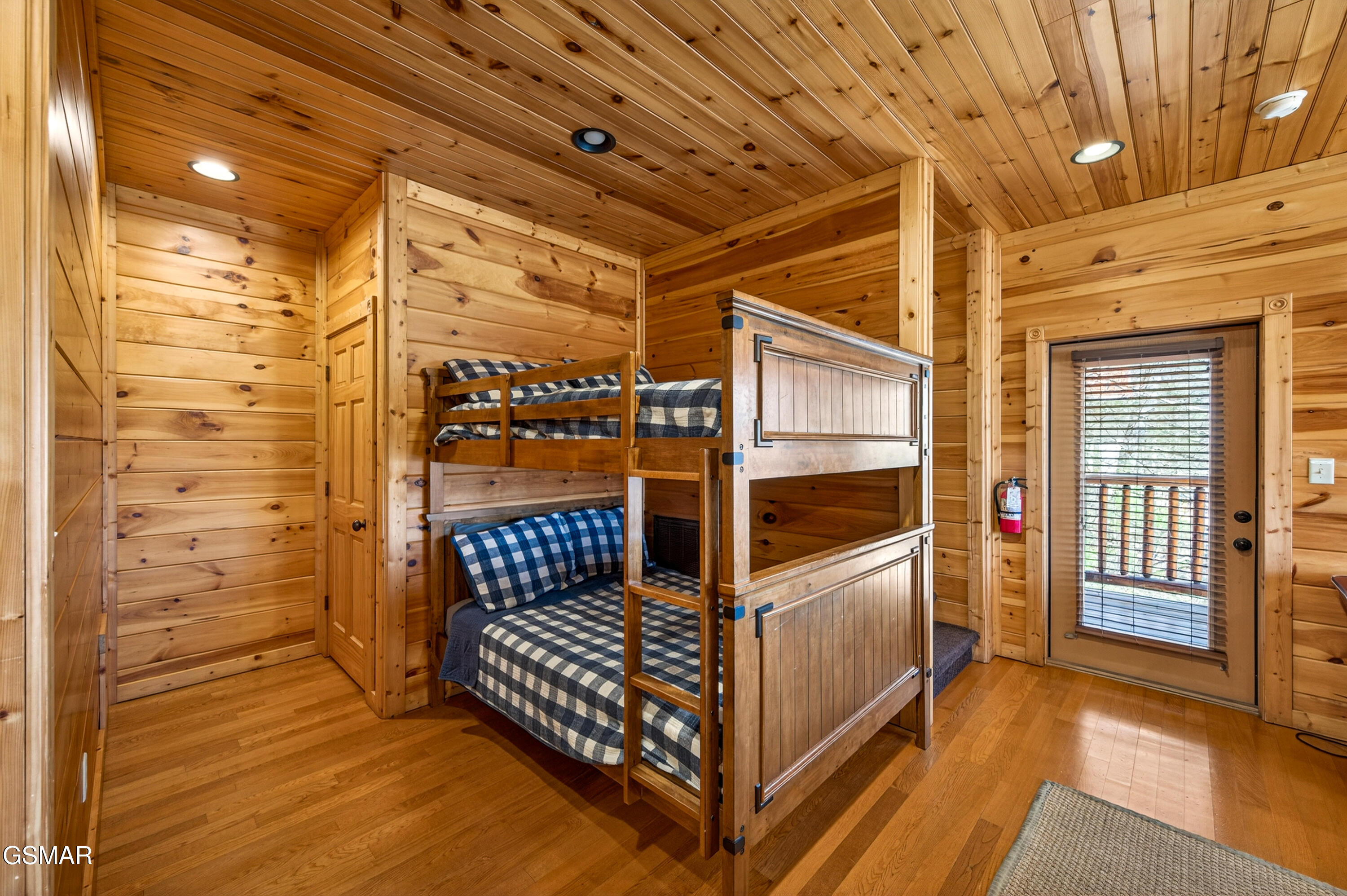 922 Parkview Point Way Gatlinburg TN 37738