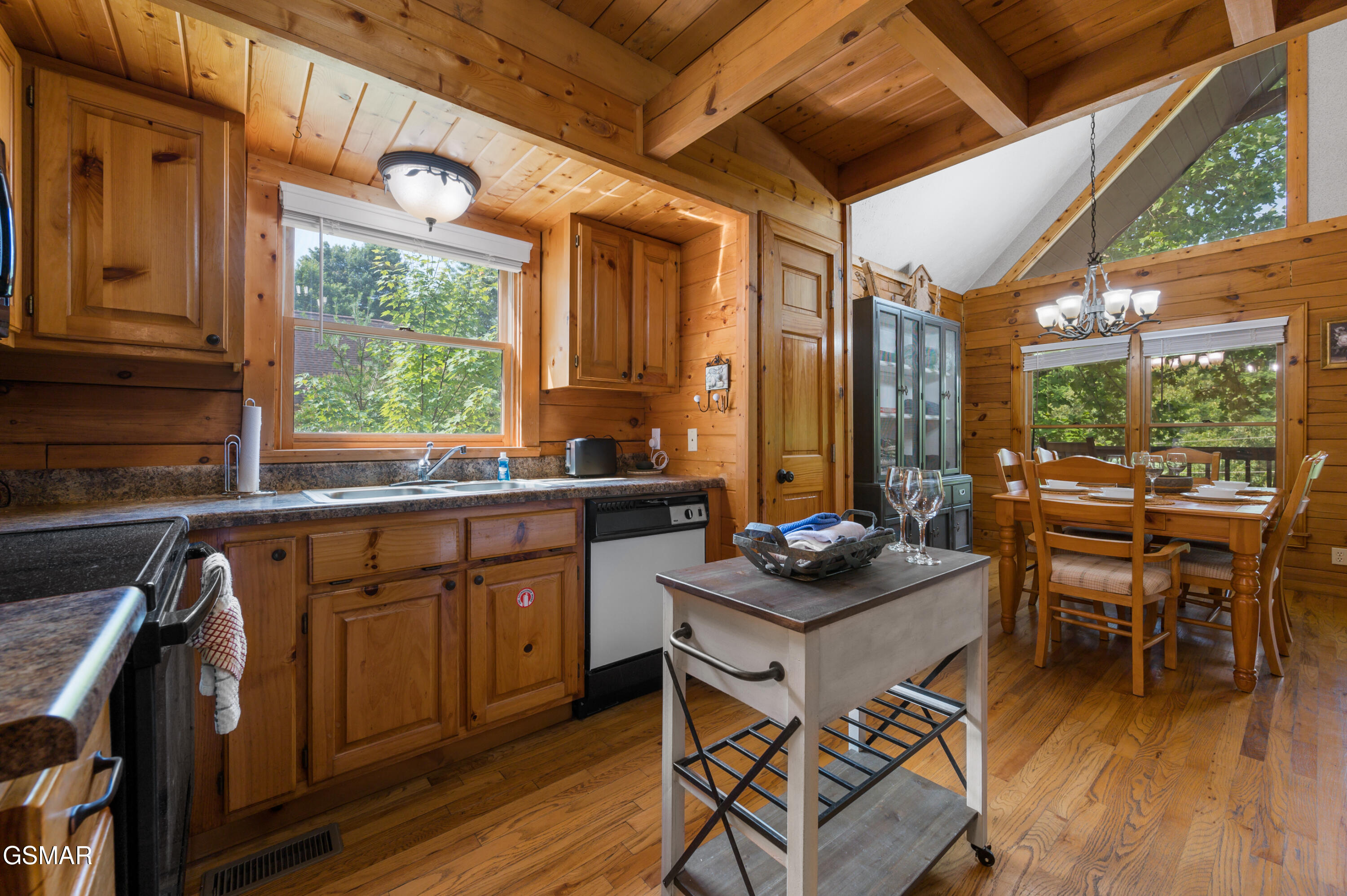 3629 Country Pines Way Sevierville TN 37876