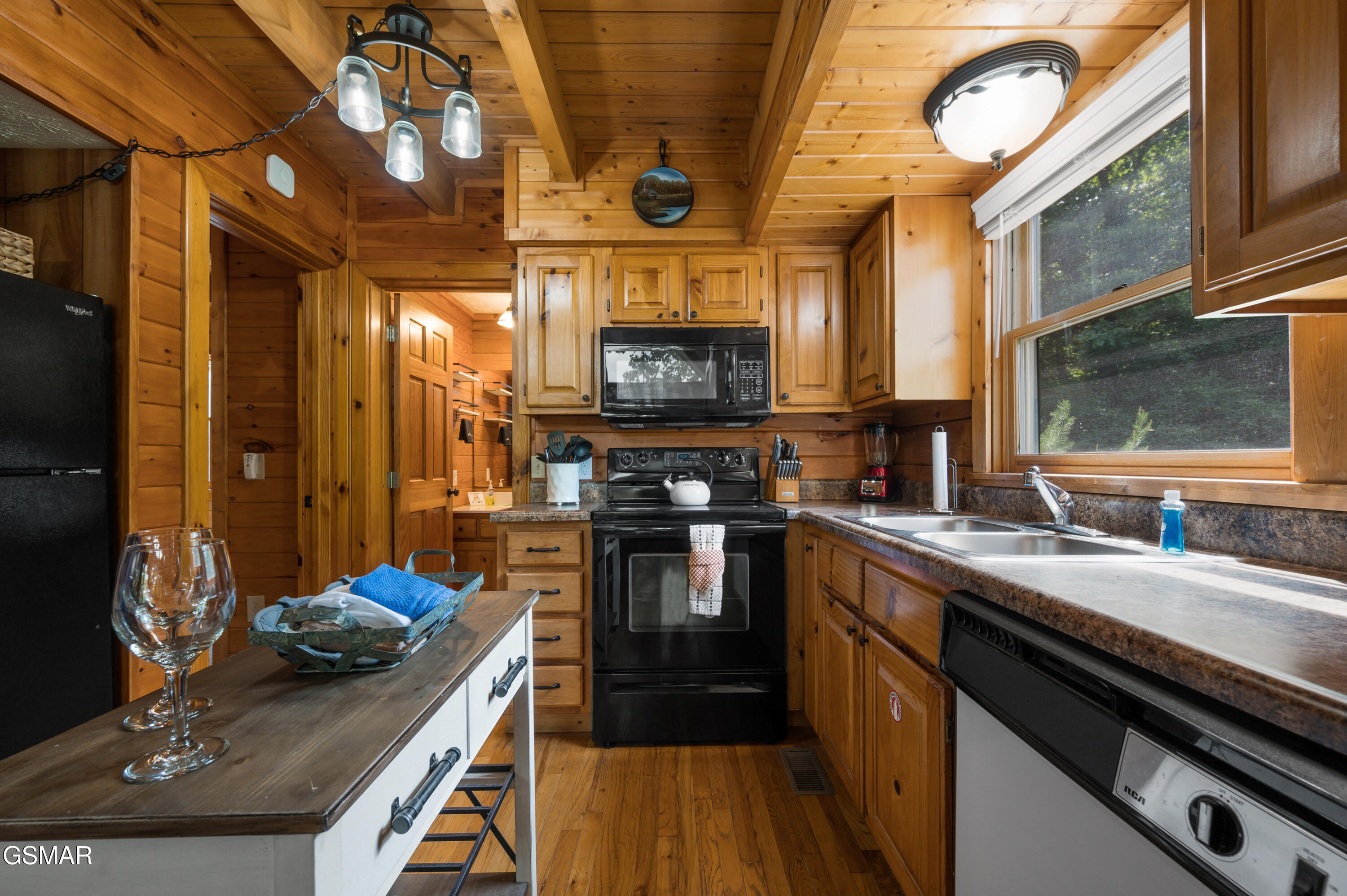 3629 Country Pines Way Sevierville TN 37876