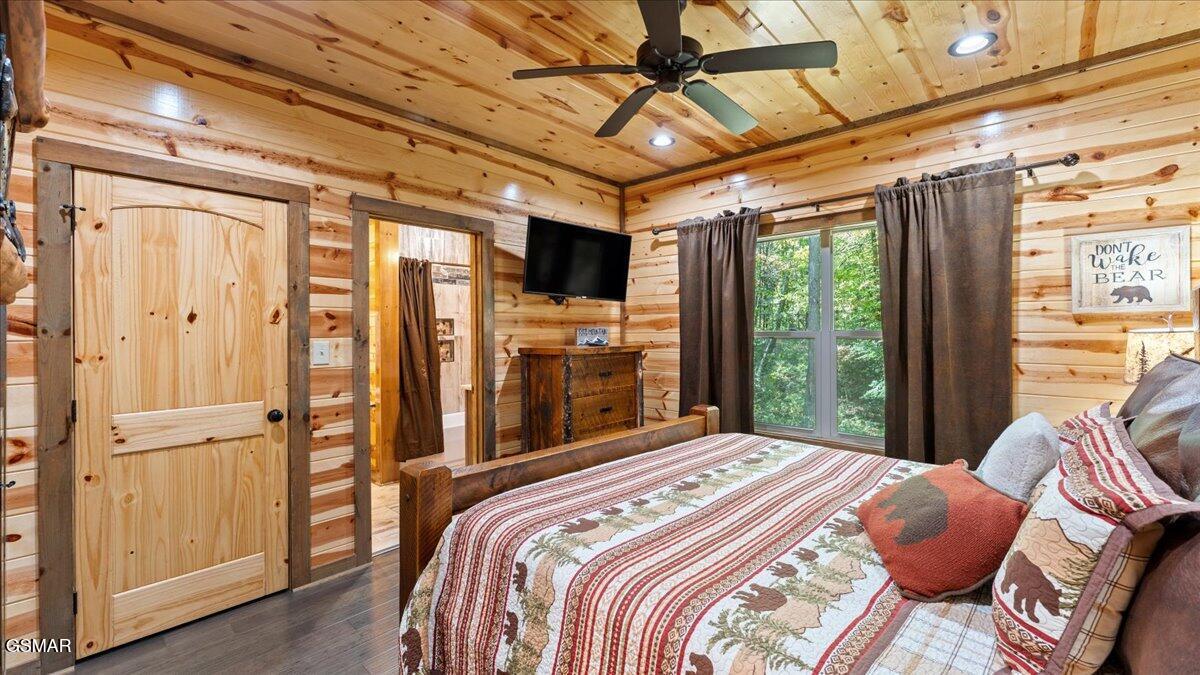 2215 Cub Circle Sevierville TN 37862