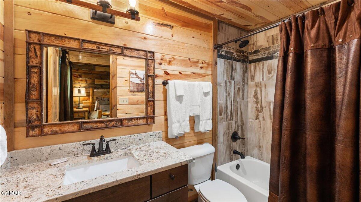 2215 Cub Circle Sevierville TN 37862