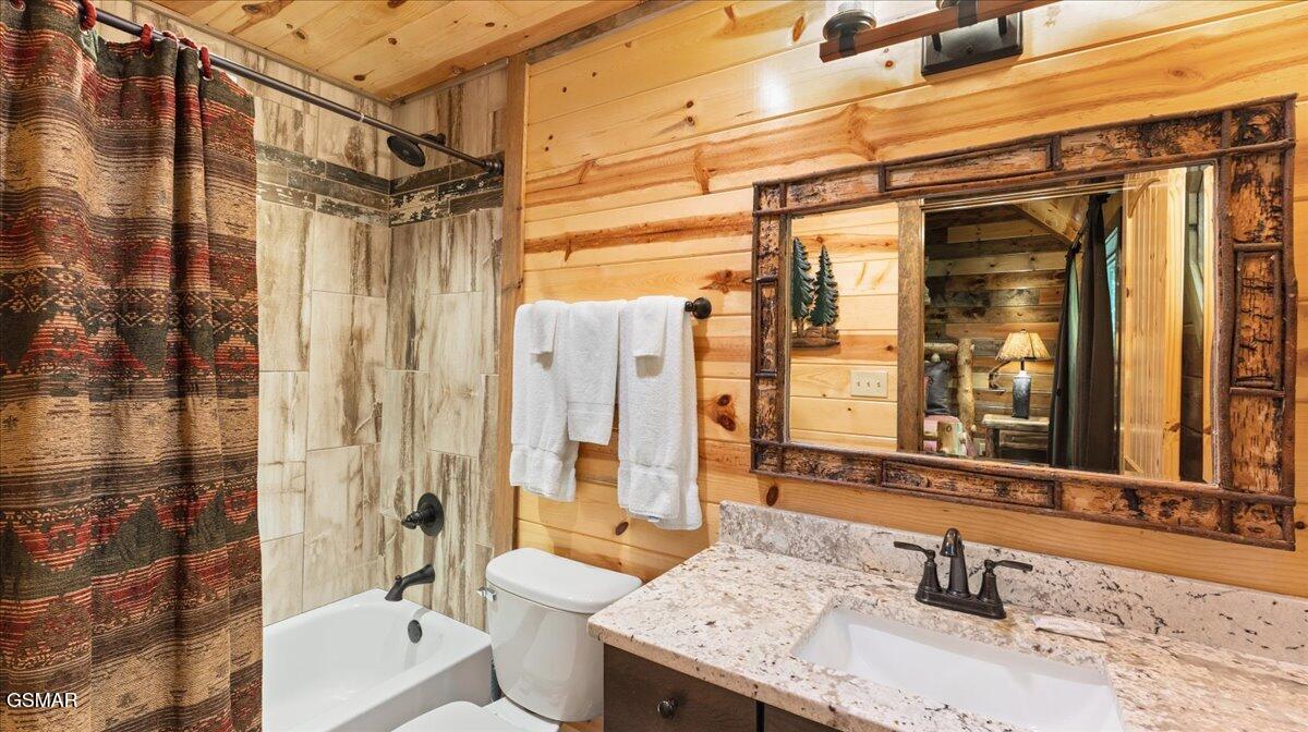 2215 Cub Circle Sevierville TN 37862