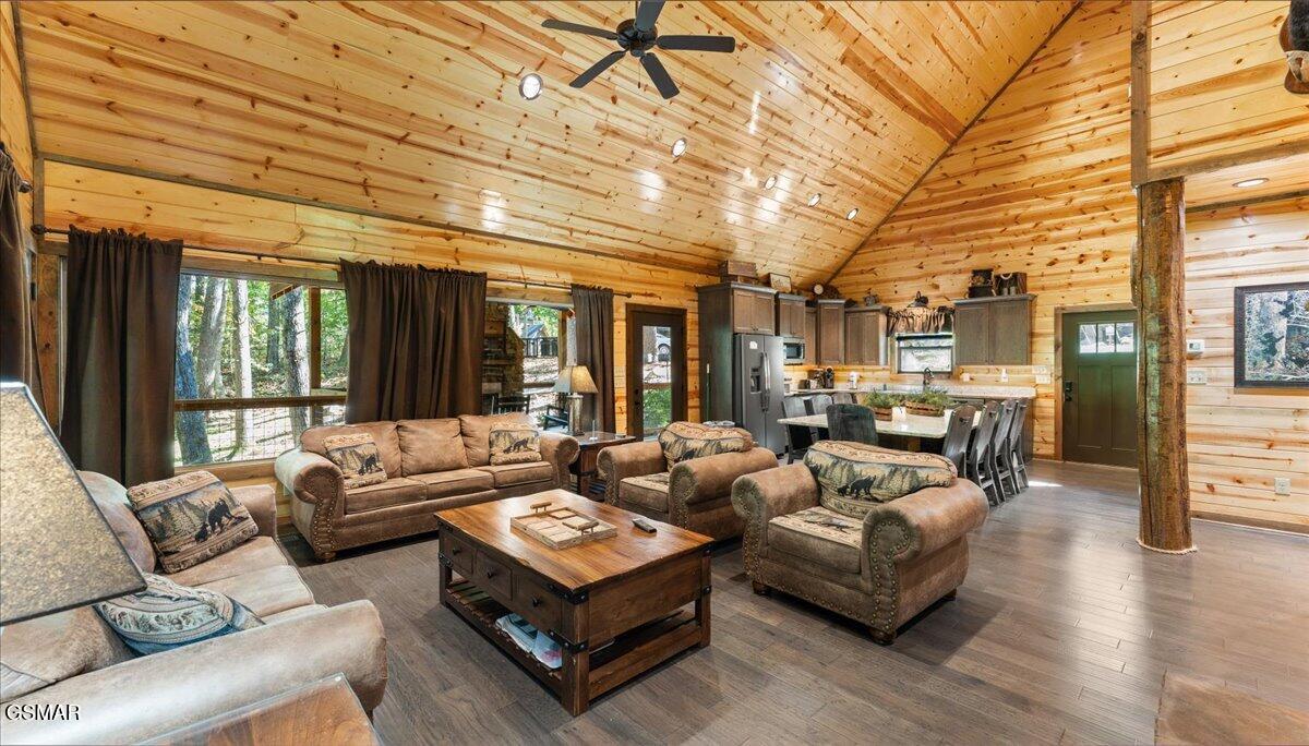 2215 Cub Circle Sevierville TN 37862