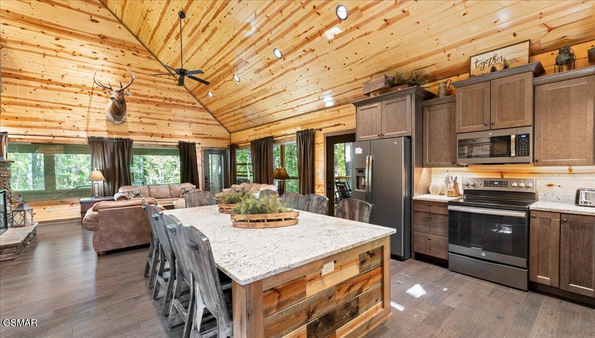 2215 Cub Circle Sevierville TN 37862