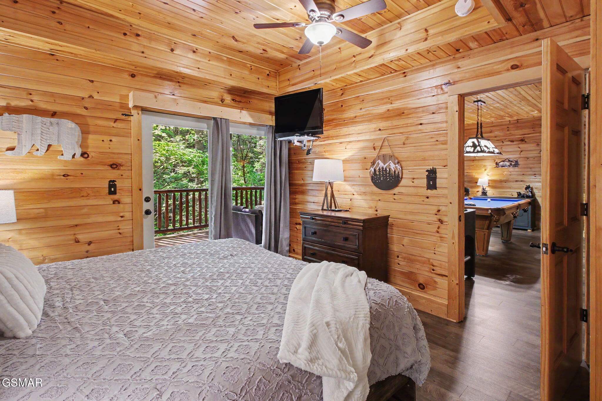 1943 Elk Springs Way Gatlinburg TN 37738