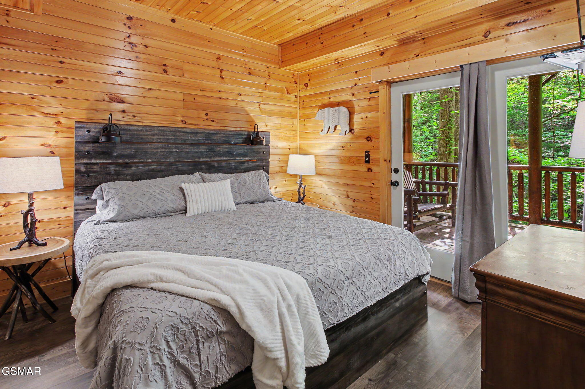 1943 Elk Springs Way Gatlinburg TN 37738