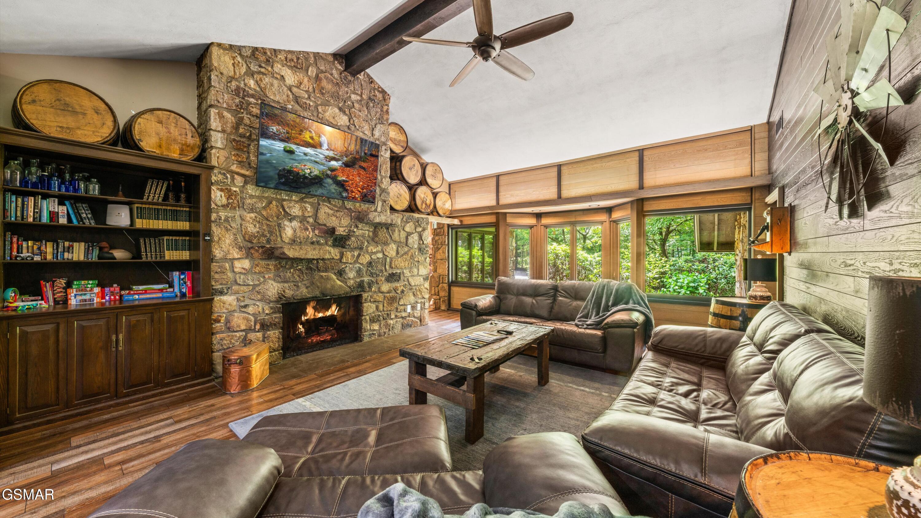 1115 Old Cartertown Road Gatlinburg TN 37738