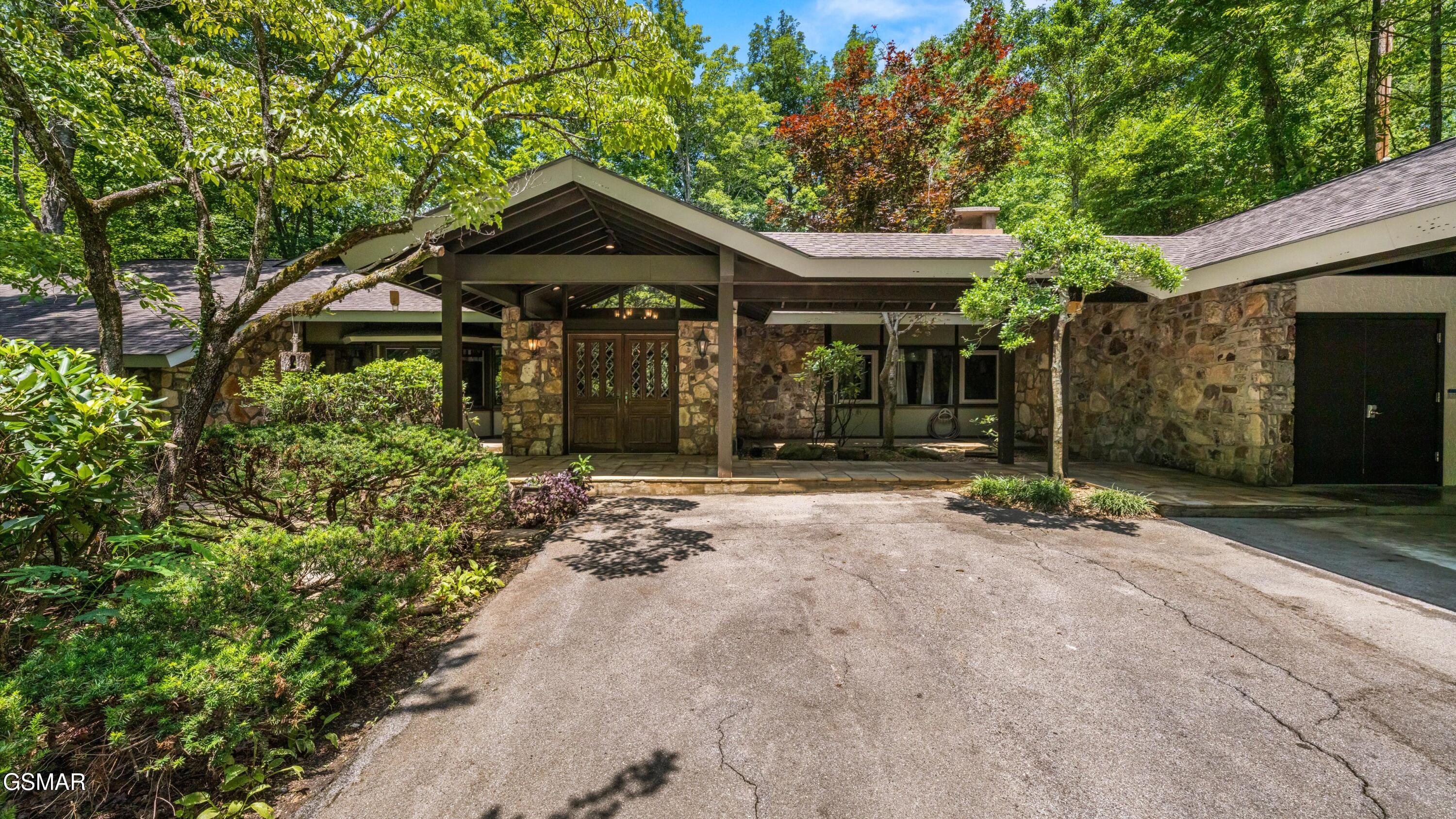 1115 Old Cartertown Road Gatlinburg TN 37738