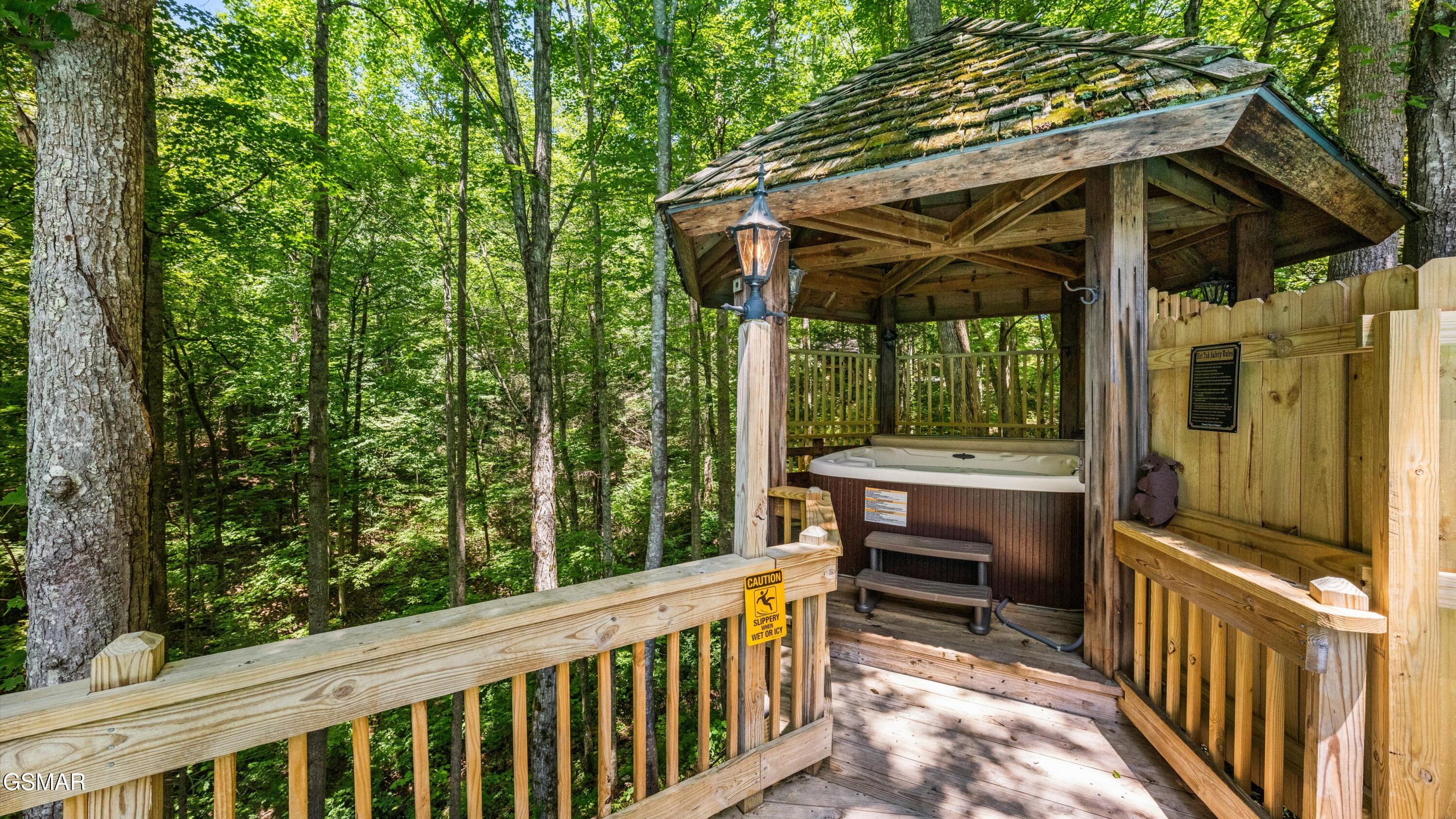 1115 Old Cartertown Road Gatlinburg TN 37738