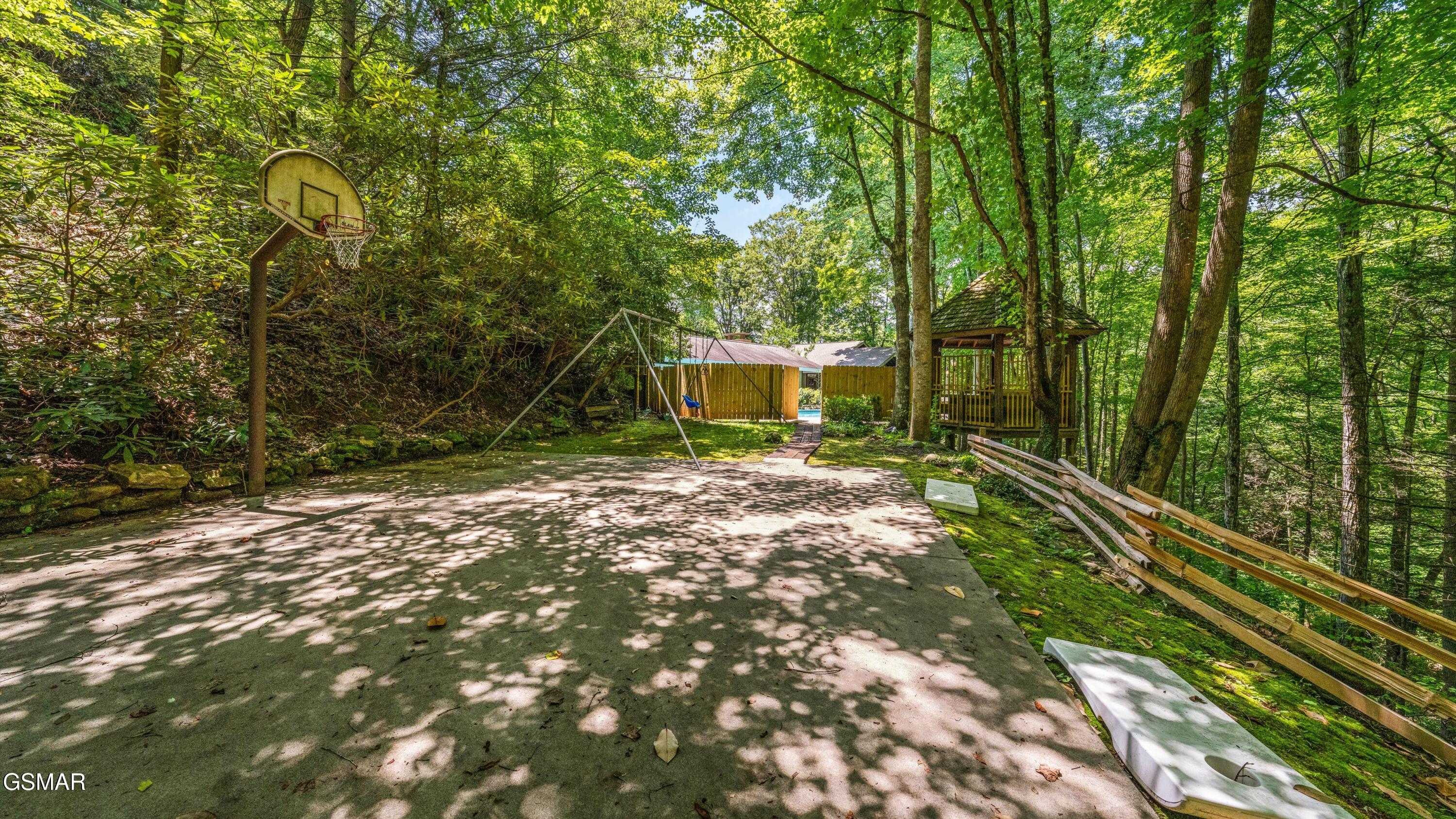 1115 Old Cartertown Road Gatlinburg TN 37738
