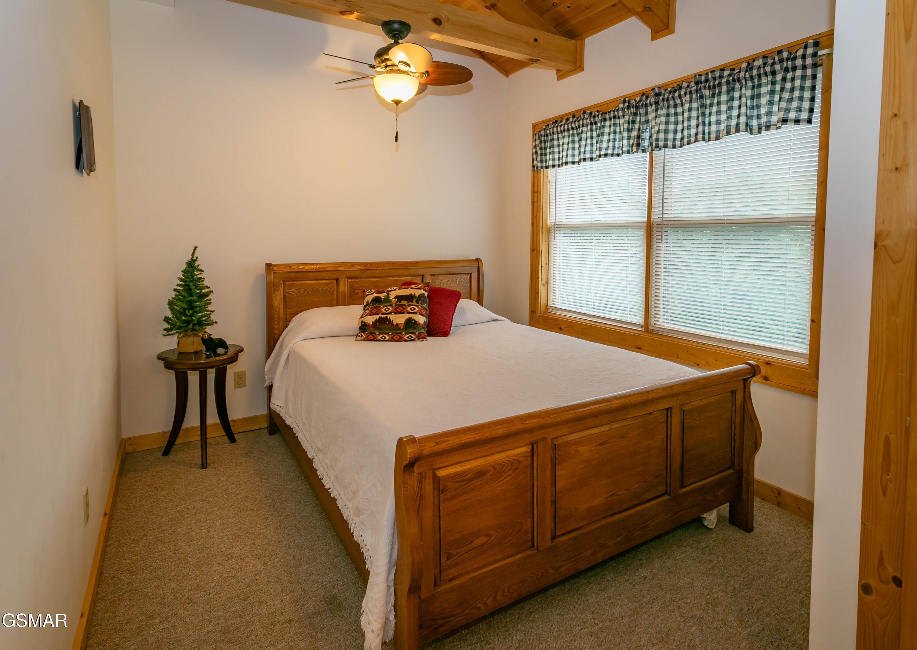 3525 Autumn Woods Lane Sevierville TN 37862