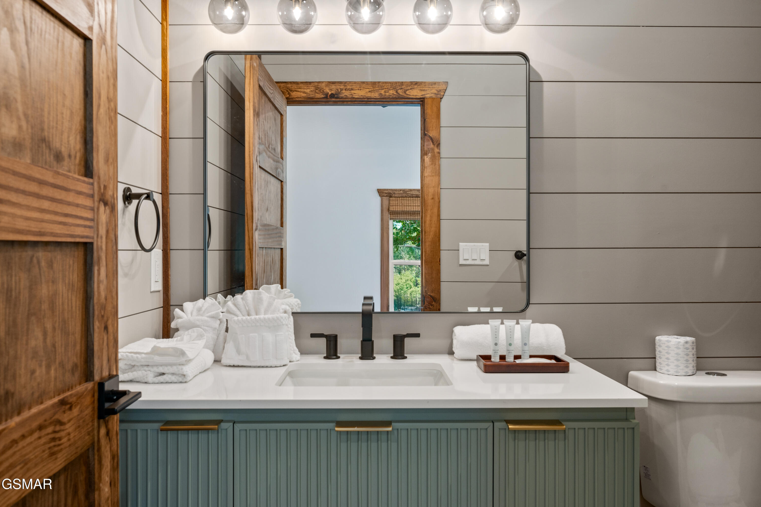 3005 Nellie Drive Sevierville TN 37876