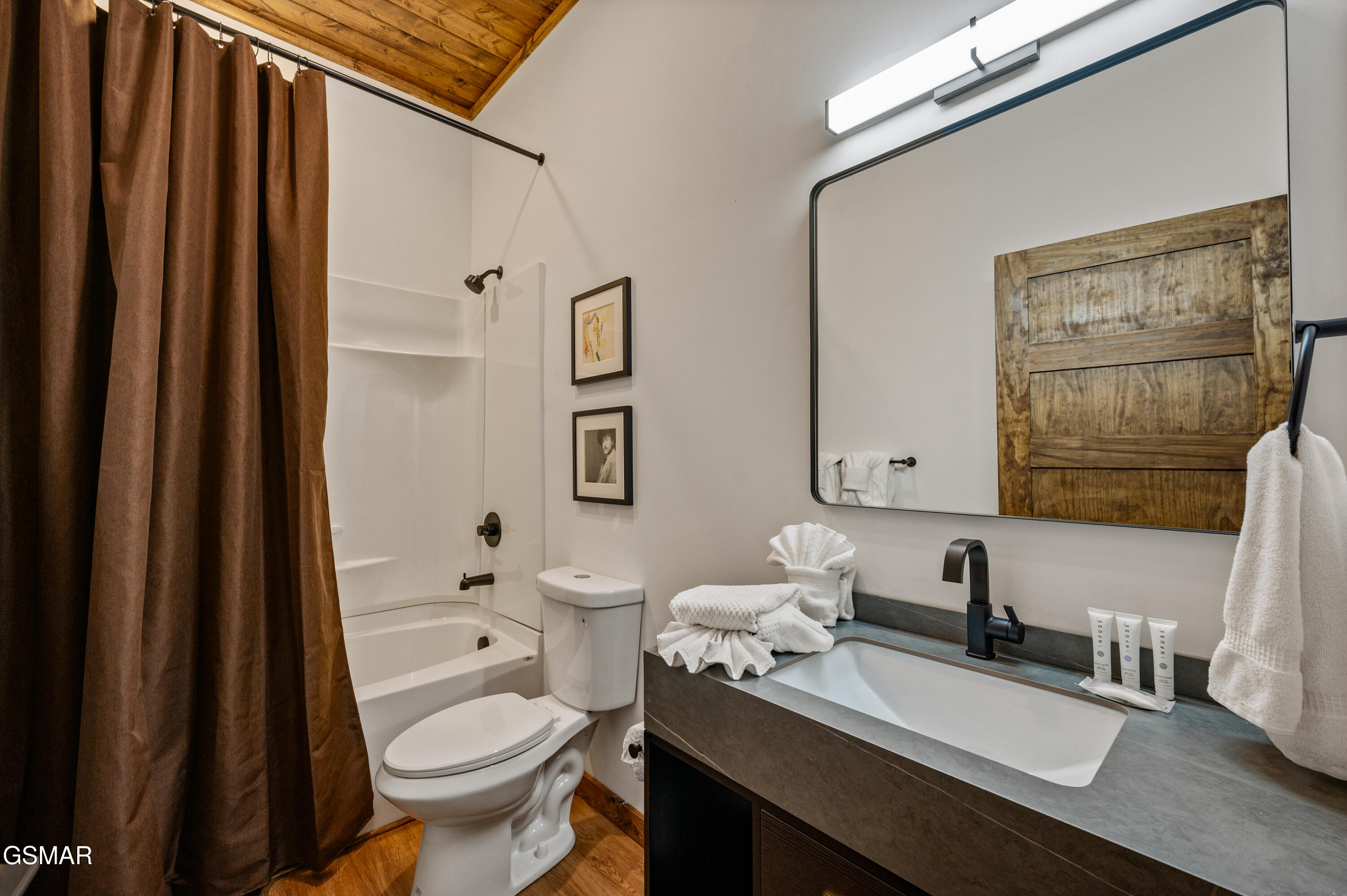 3005 Nellie Drive Sevierville TN 37876