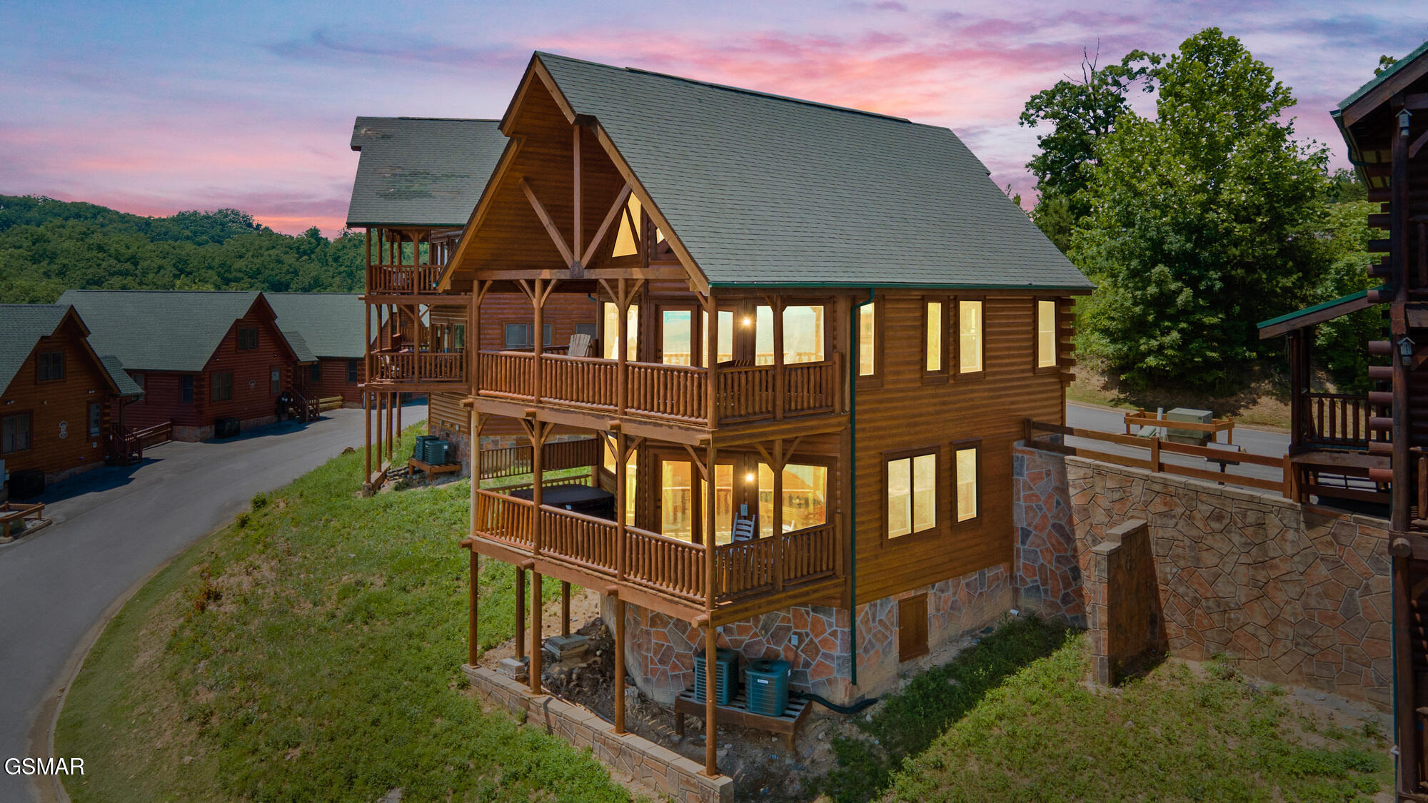 2326 Top Of The World Drive Sevierville TN 37876