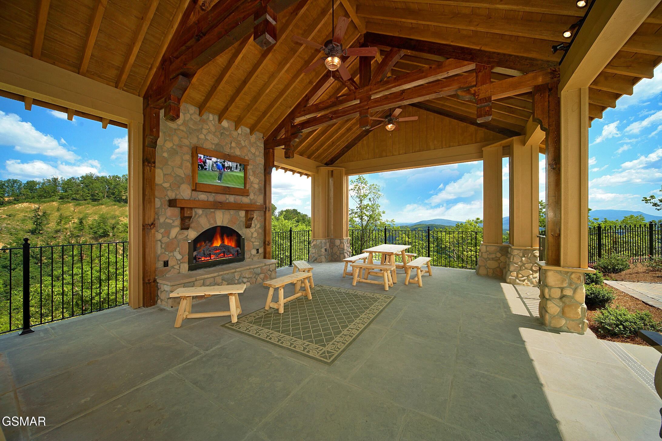 2326 Top Of The World Drive Sevierville TN 37876