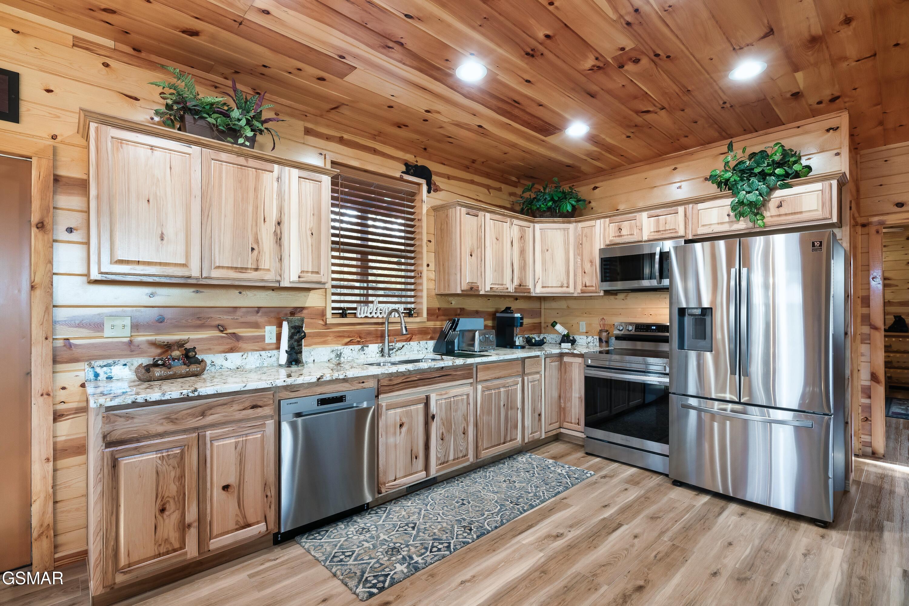 2822 Seth Road Pigeon Forge TN 37863