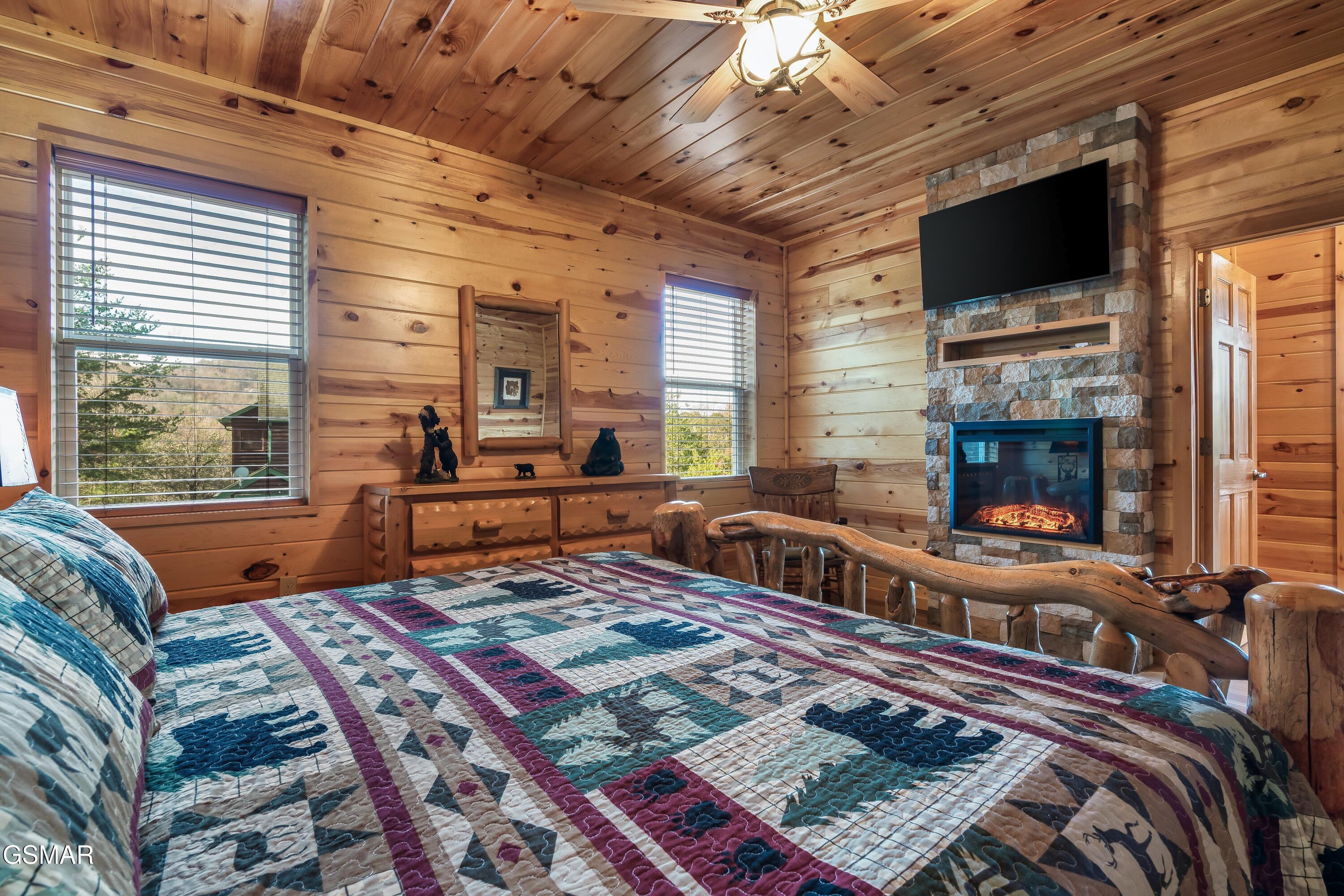 2822 Seth Road Pigeon Forge TN 37863