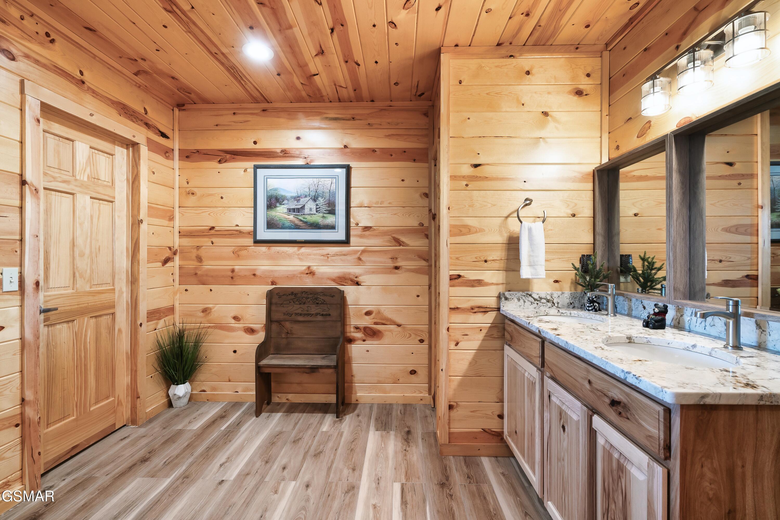 2822 Seth Road Pigeon Forge TN 37863