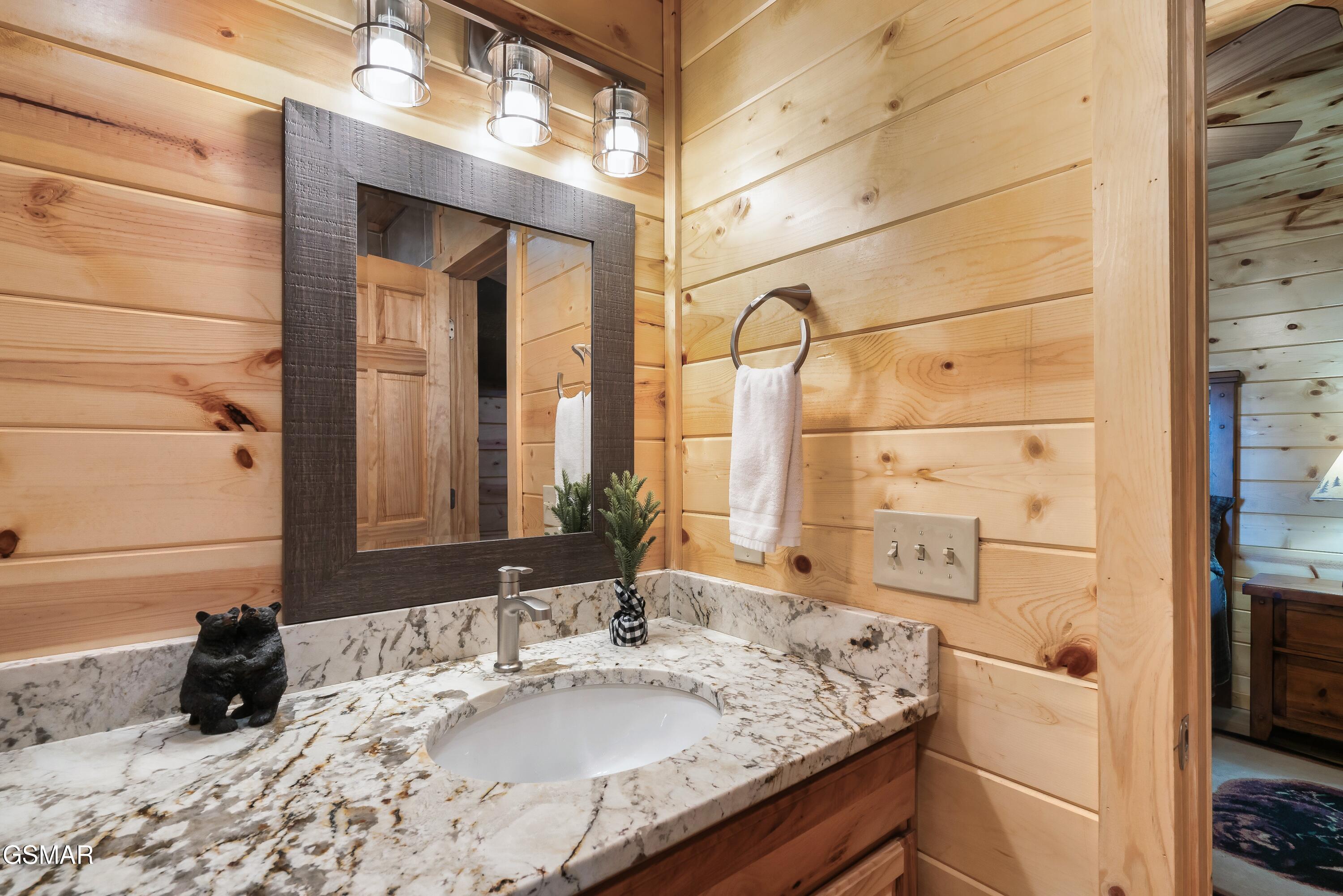 2822 Seth Road Pigeon Forge TN 37863