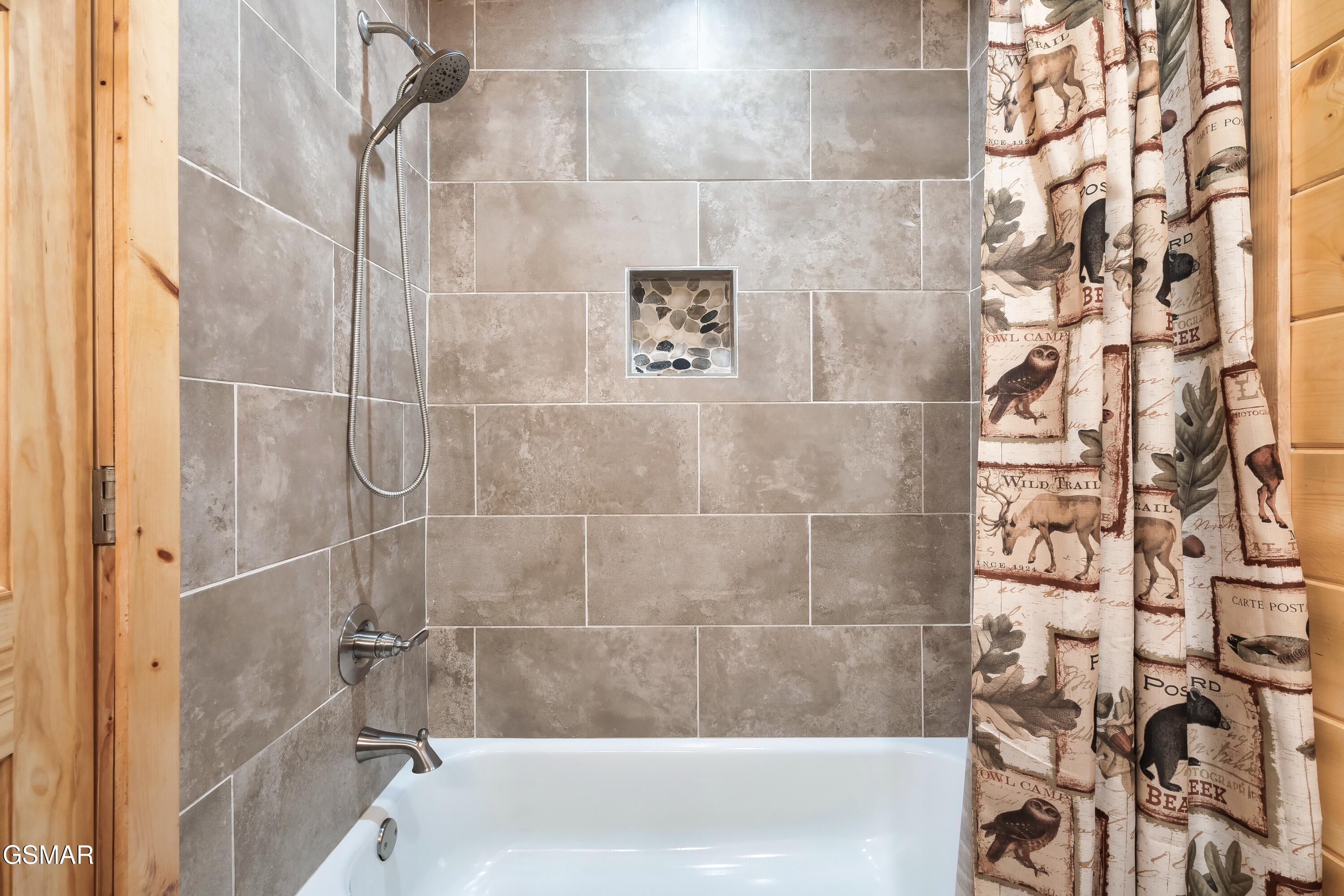 2822 Seth Road Pigeon Forge TN 37863