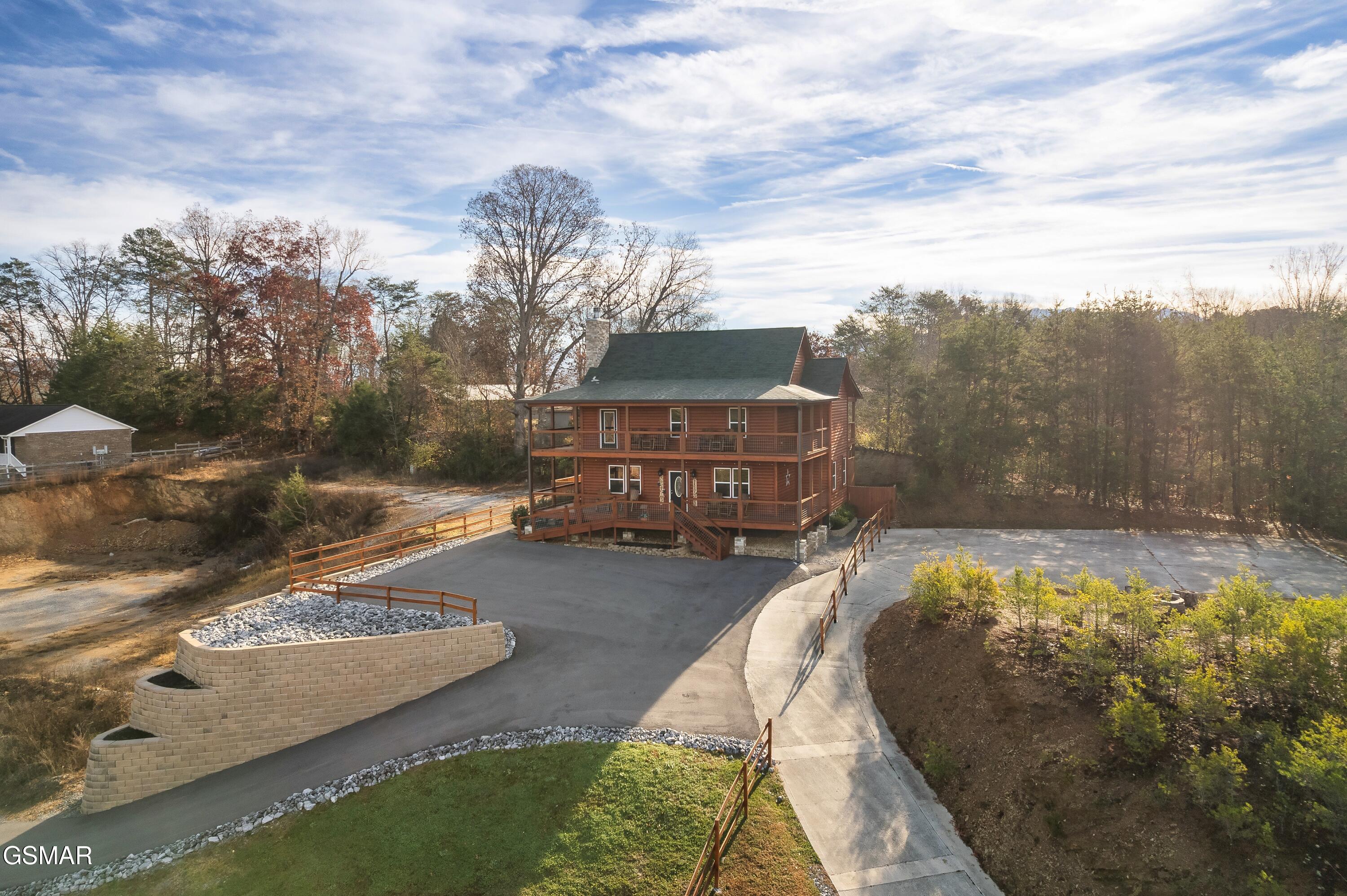 2822 Seth Road Pigeon Forge TN 37863