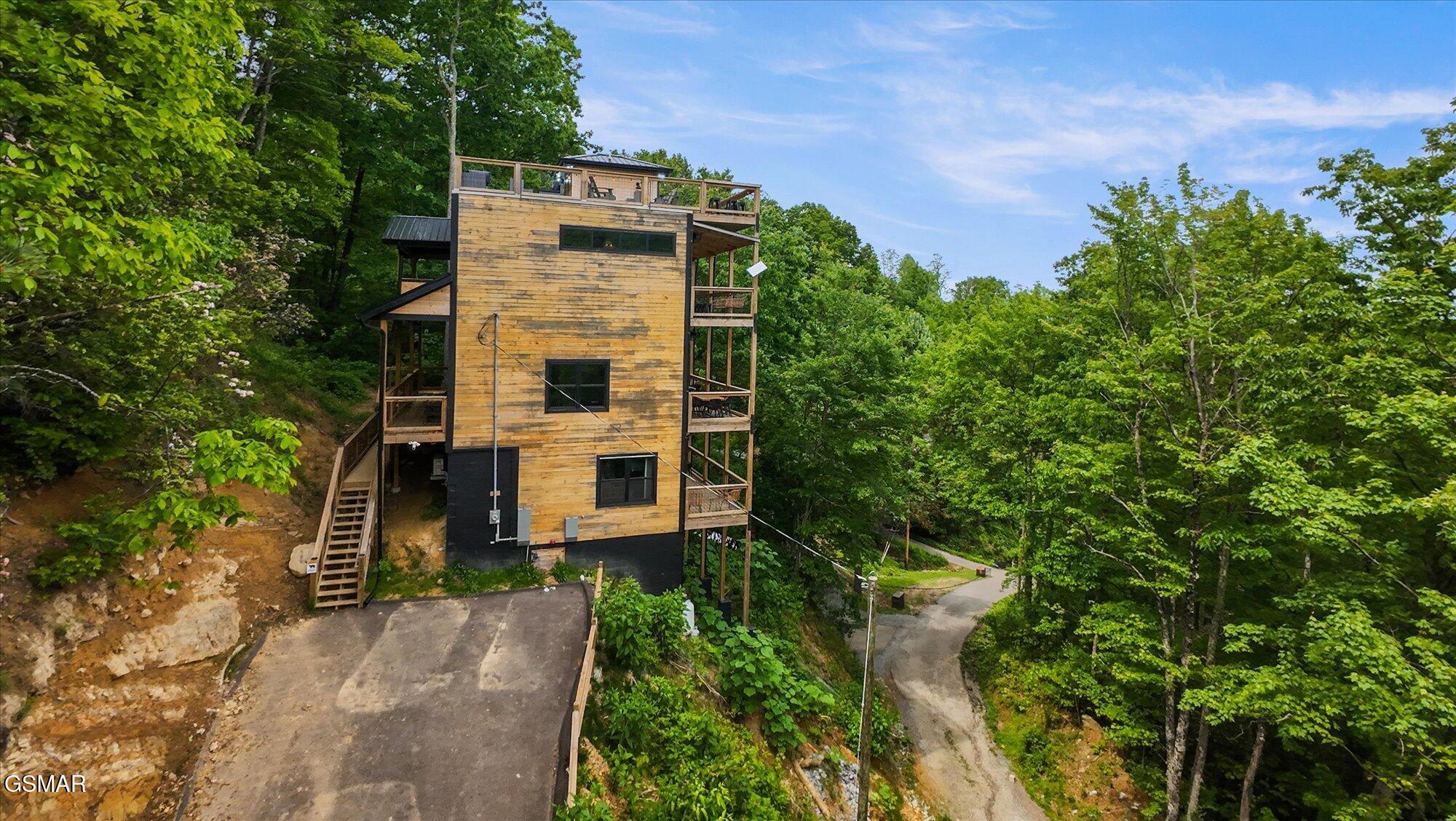 1276 Bavarian Way Gatlinburg TN 37738