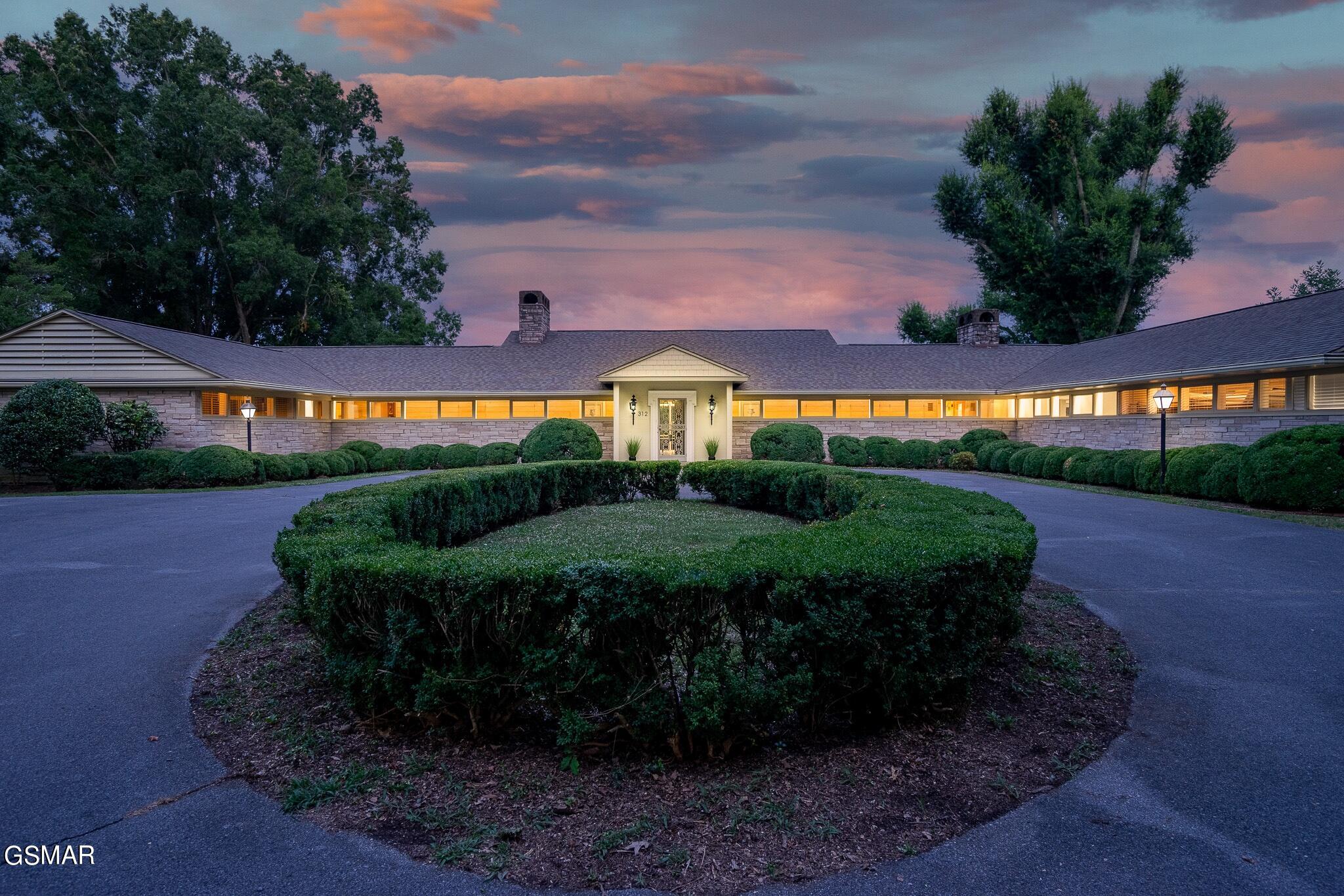 312 Paine Lake Drive Sevierville TN 37862