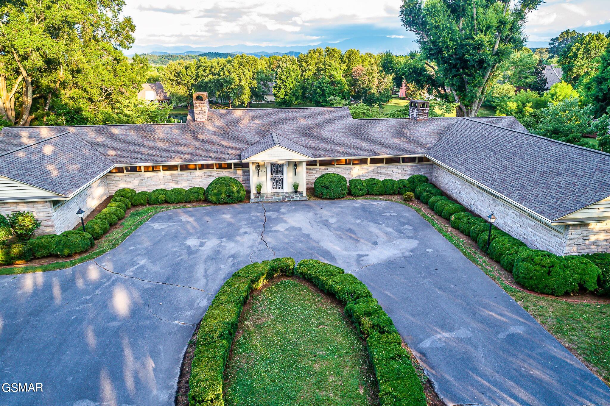 312 Paine Lake Drive Sevierville TN 37862