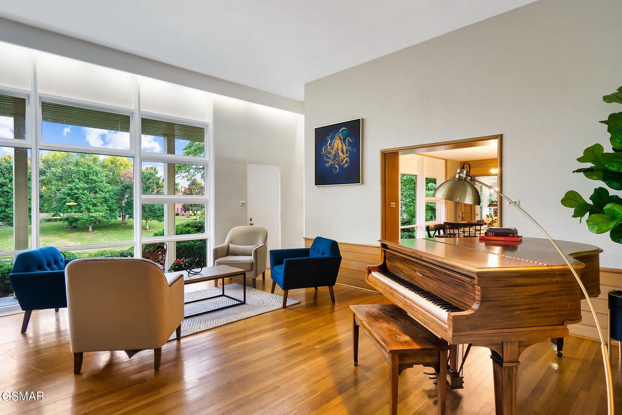 312 Paine Lake Drive Sevierville TN 37862