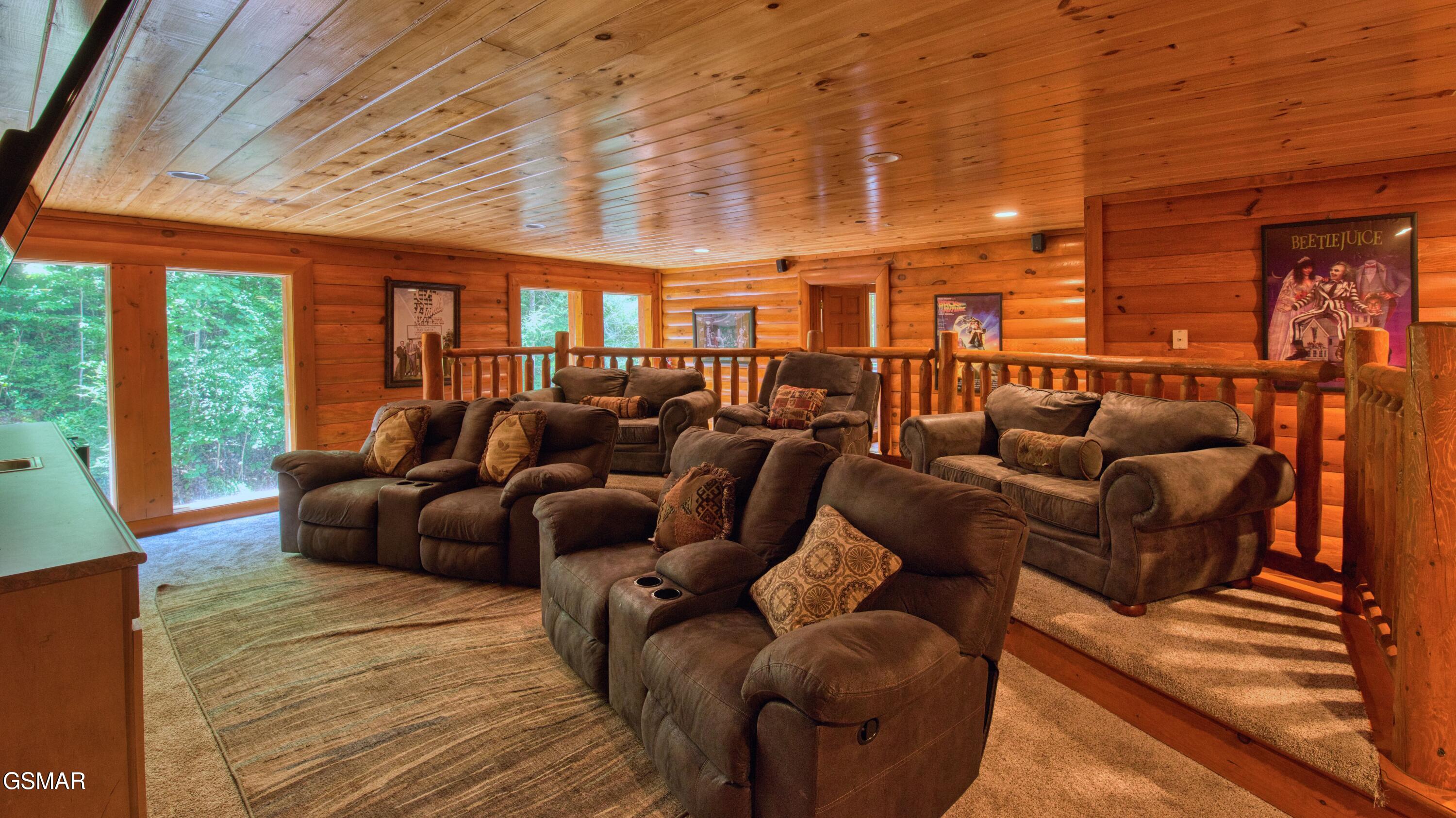 1124 Black Bear Cub Way Sevierville TN 37862