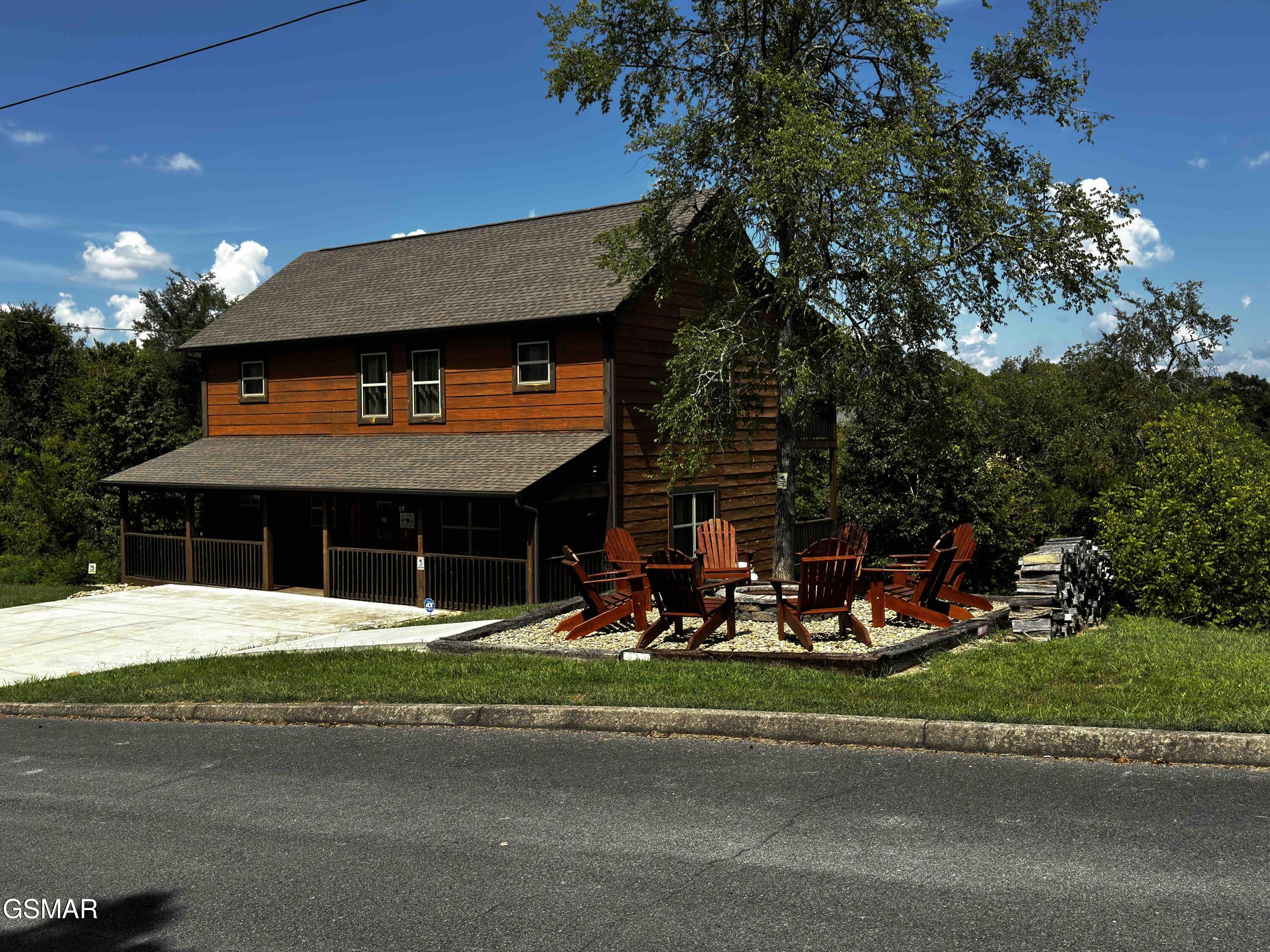 406 Oak Sky Way Sevierville TN 37876