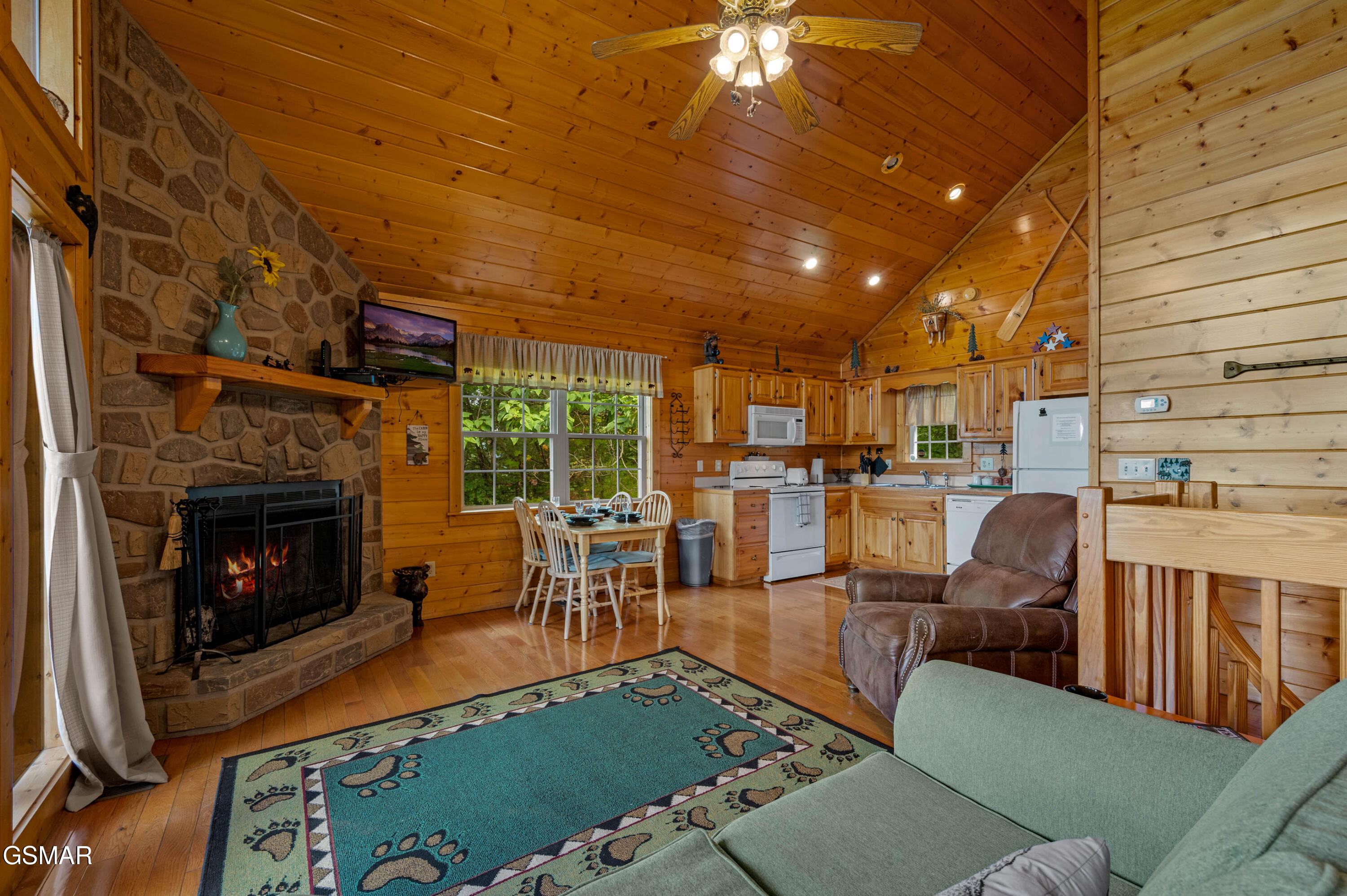 3813 Glenview Way Sevierville TN 37862
