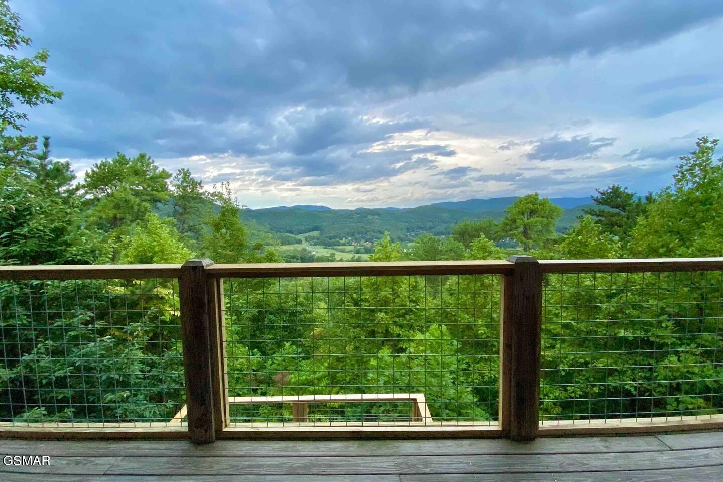 3813 Glenview Way Sevierville TN 37862