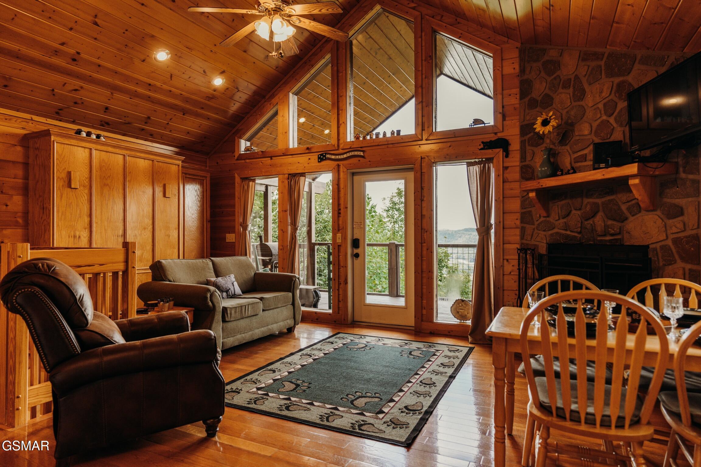 3813 Glenview Way Sevierville TN 37862