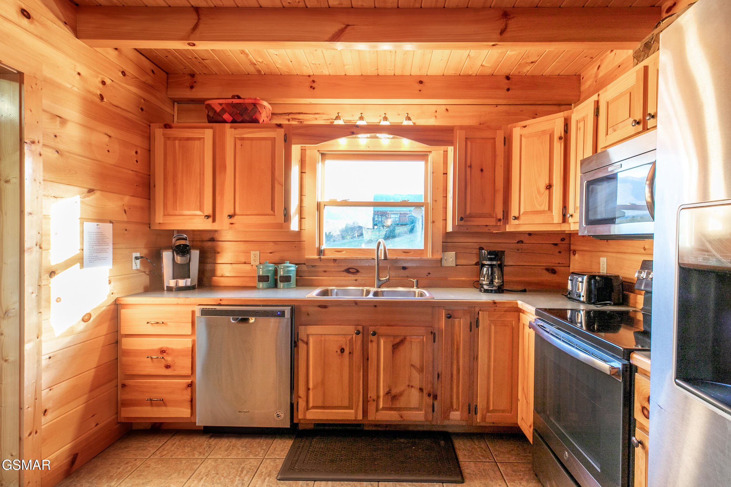 2466 Bryan Road Sevierville TN 37862