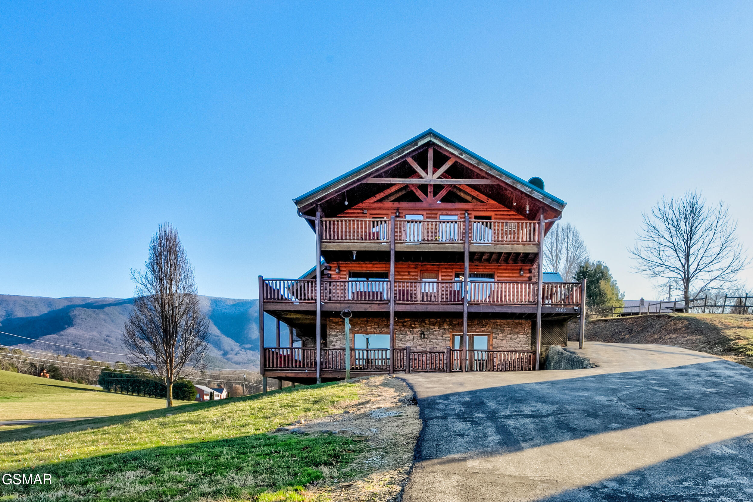 2466 Bryan Road Sevierville TN 37862
