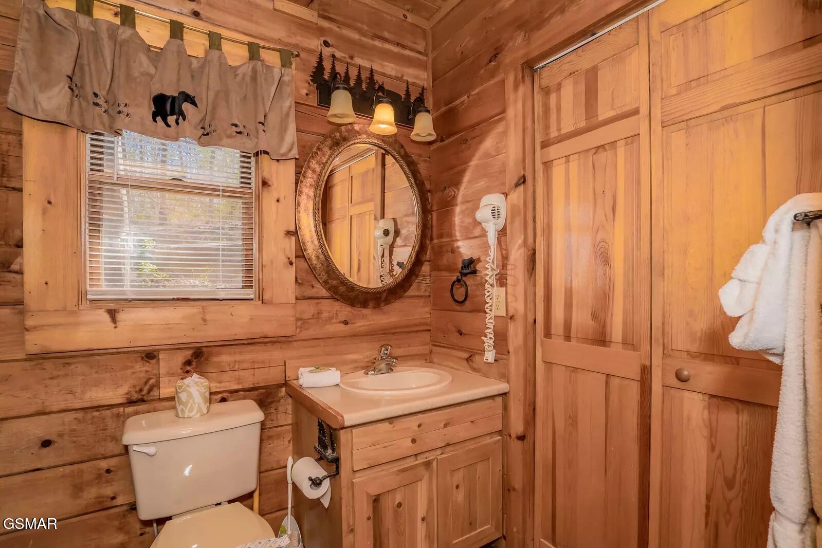 2449 Cedar Pass Sevierville TN 37876