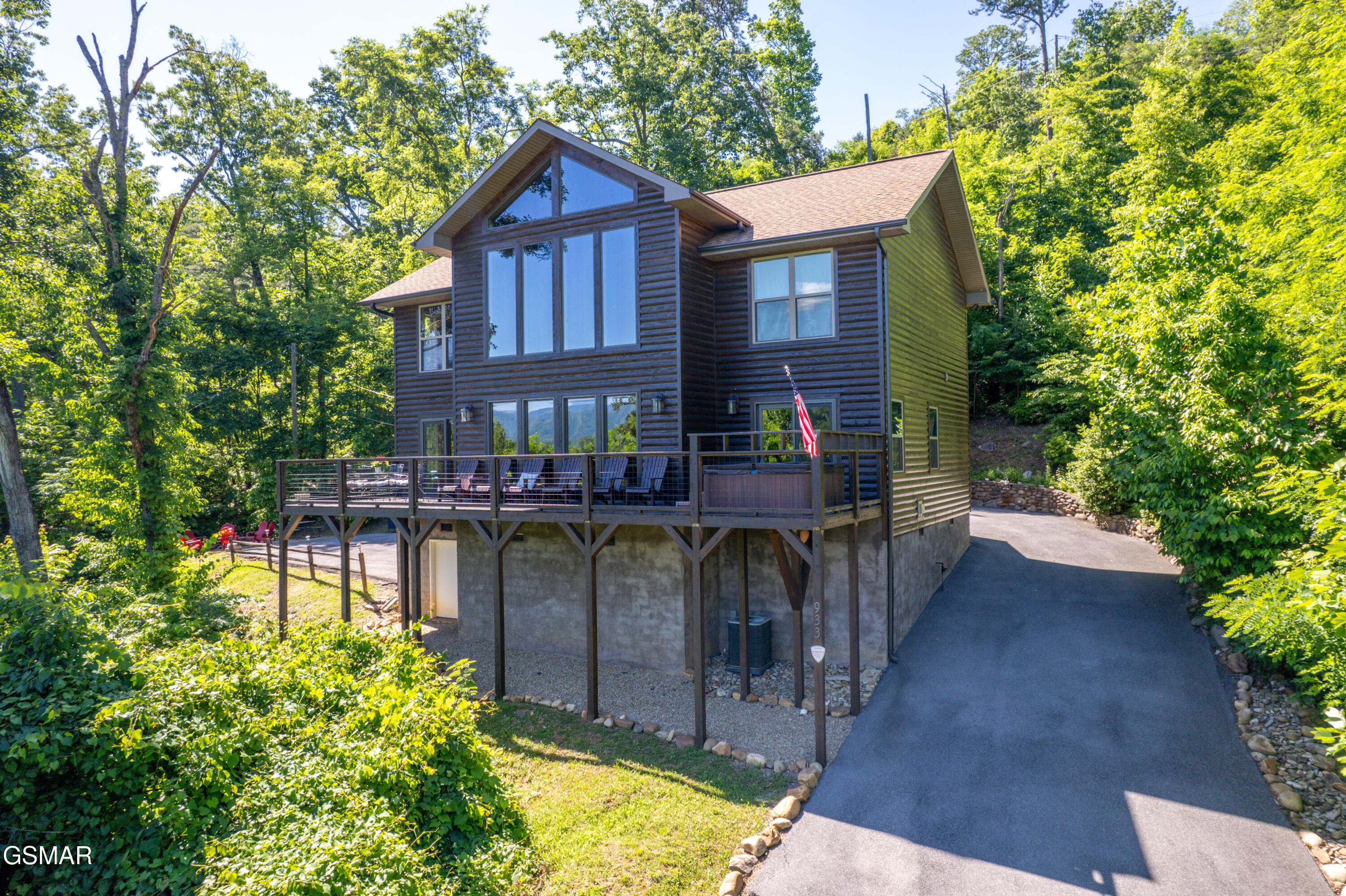 933 E Foothills Drive Gatlinburg TN 37738