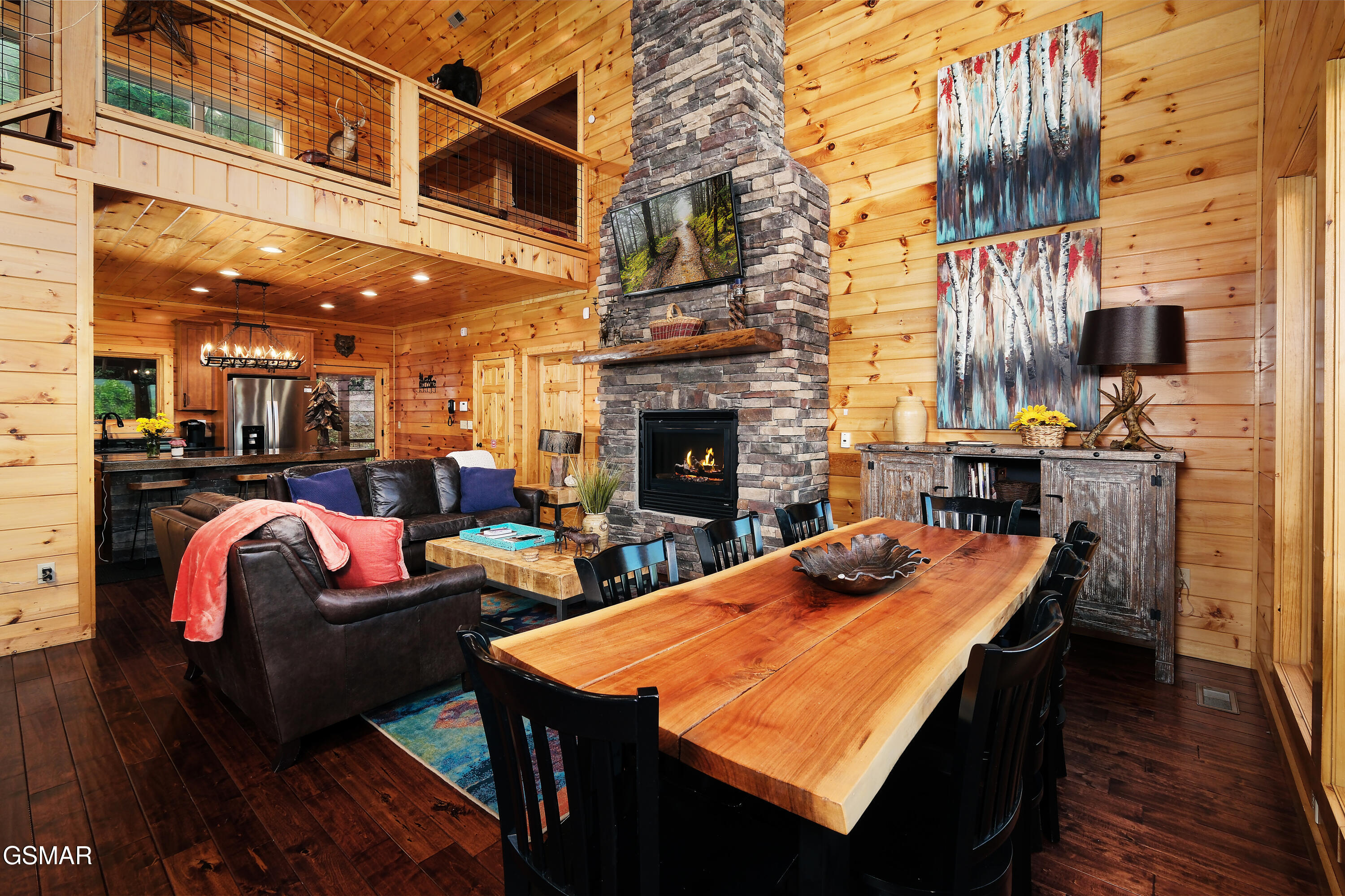 933 E Foothills Drive Gatlinburg TN 37738