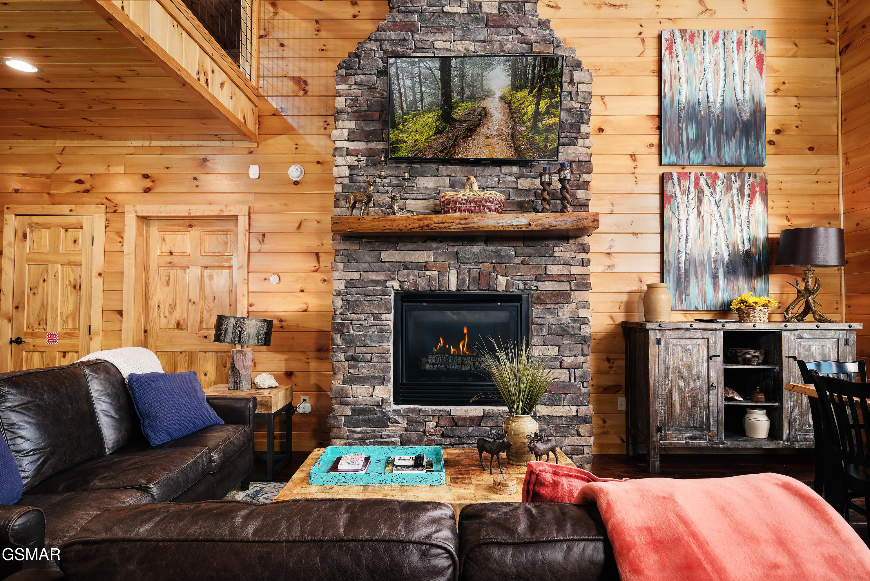 933 E Foothills Drive Gatlinburg TN 37738