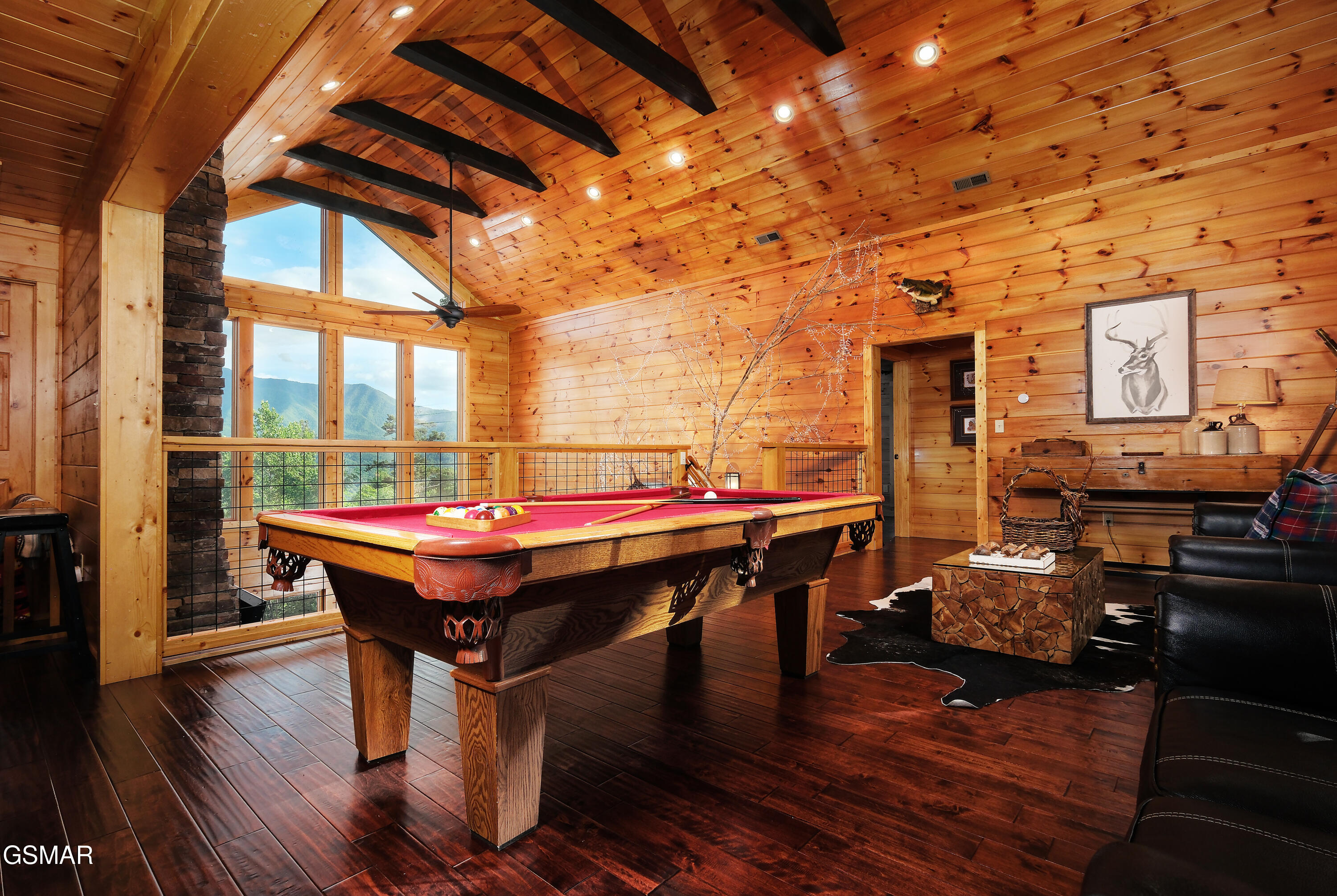 933 E Foothills Drive Gatlinburg TN 37738