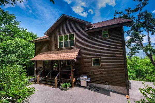 933 E Foothills Drive Gatlinburg TN 37738