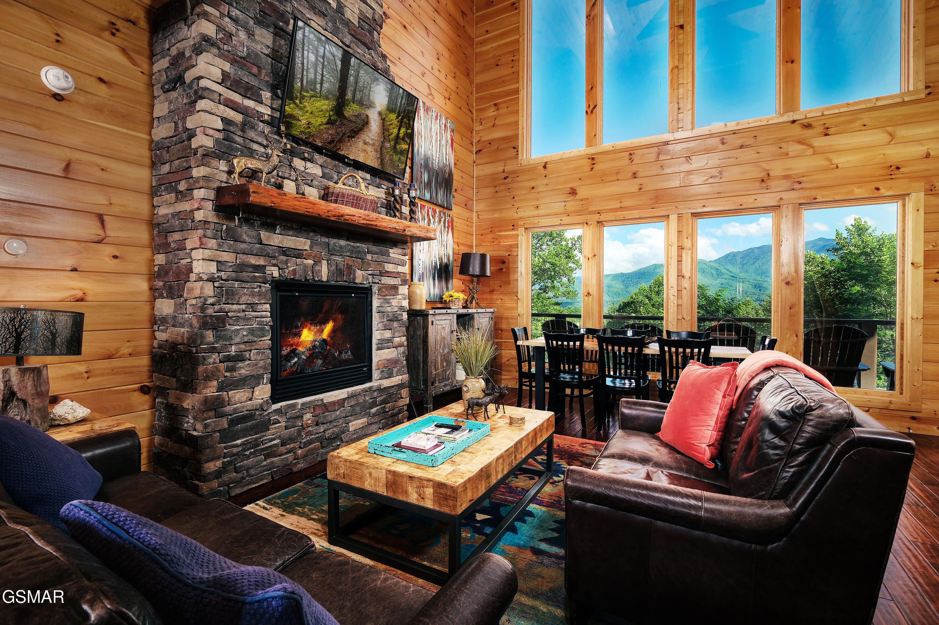 933 E Foothills Drive Gatlinburg TN 37738